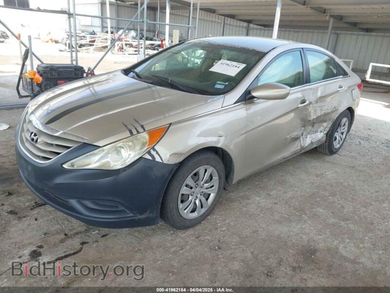 2011 Hyundai SONATA (VIN 5NPEB4AC2BH058617) — фото 2 из 16
