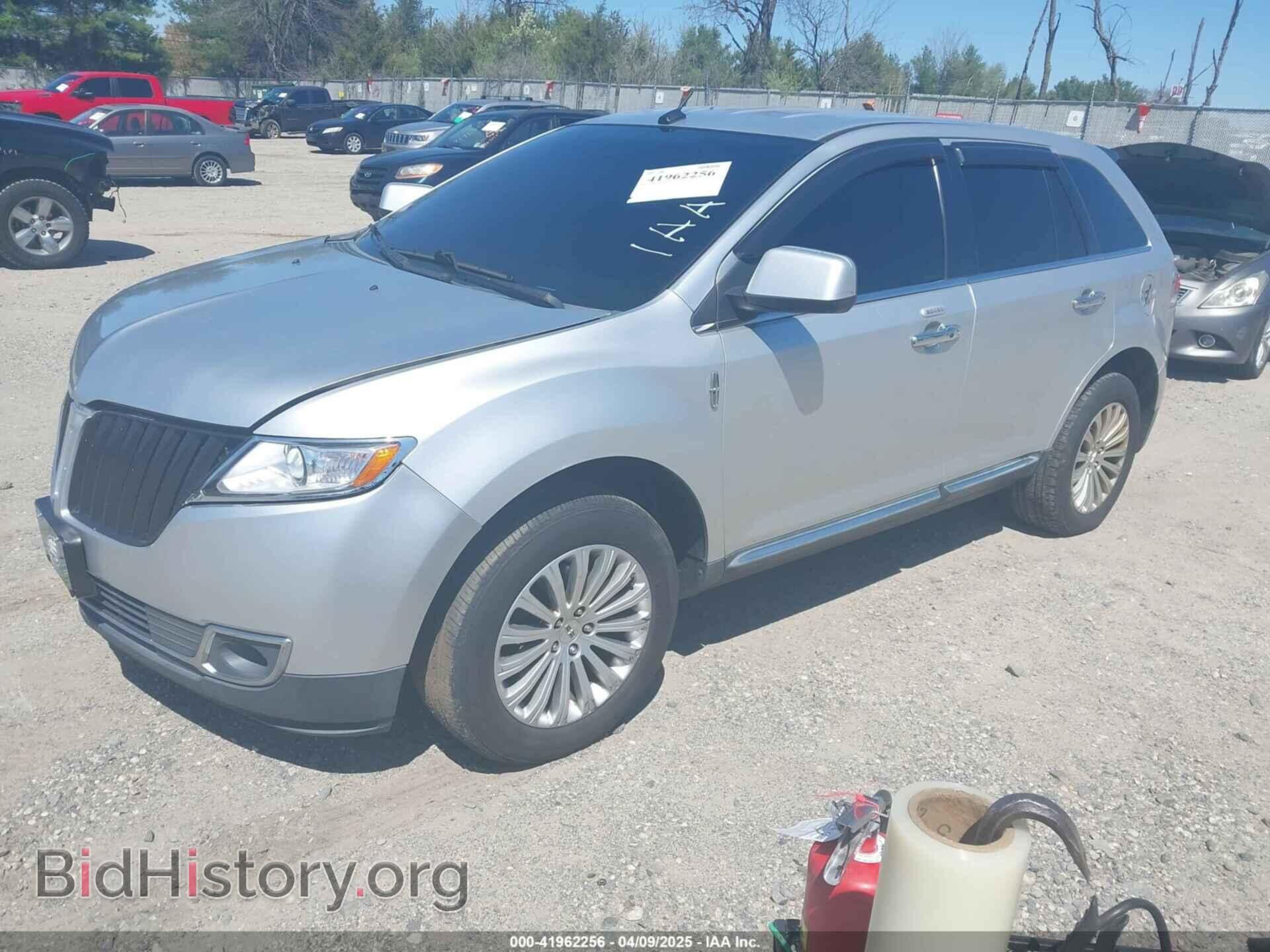2011 LINCOLN MKX - VIN: 2LMDJ8JK3BBJ03606 - Фото 2