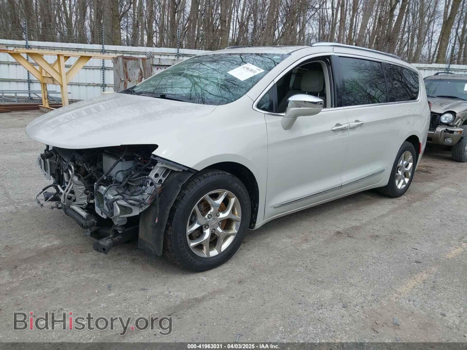 2017 CHRYSLER PACIFICA - VIN: 2C4RC1GG6HR785875 - Фото 2