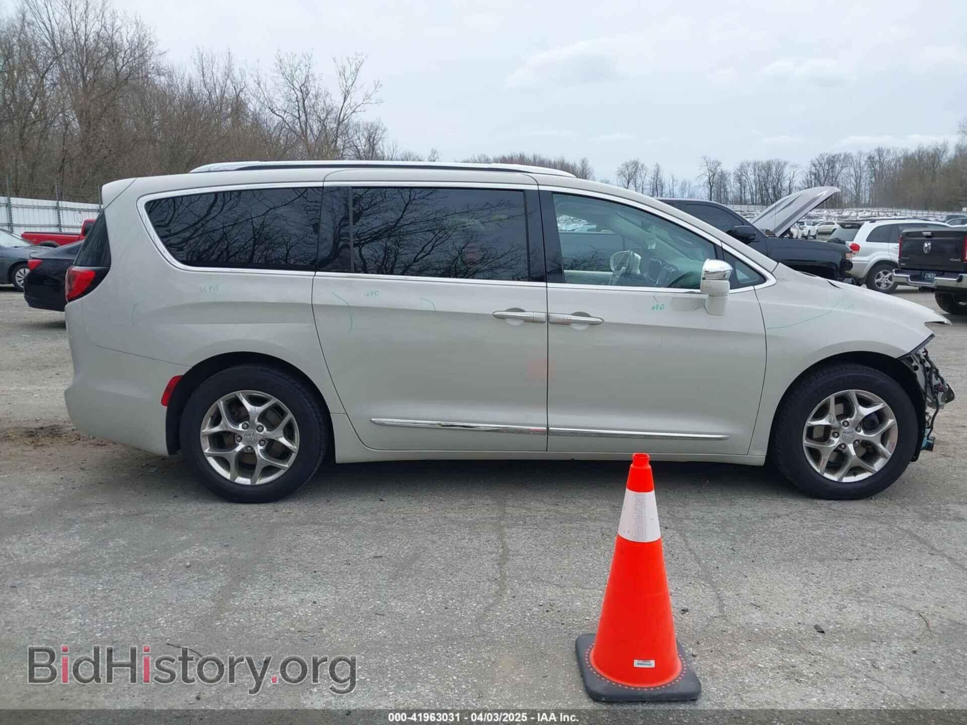 2017 CHRYSLER PACIFICA - VIN: 2C4RC1GG6HR785875 - Фото 13