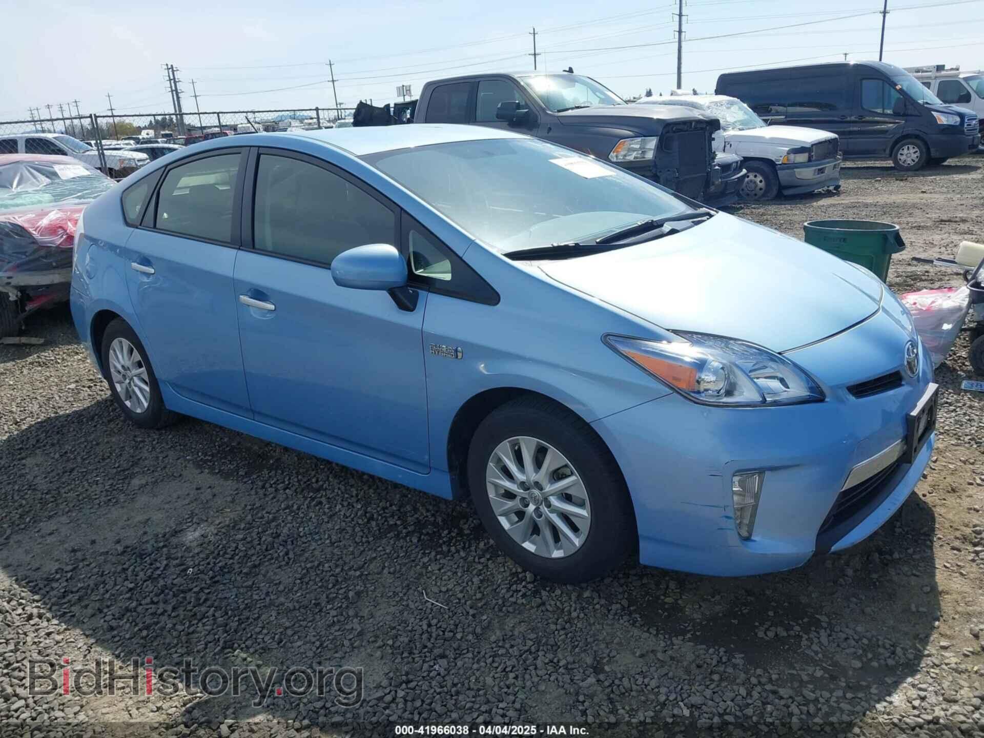 Фотография JTDKN3DP0C3017886 - TOYOTA PRIUS PLUG-IN 2012