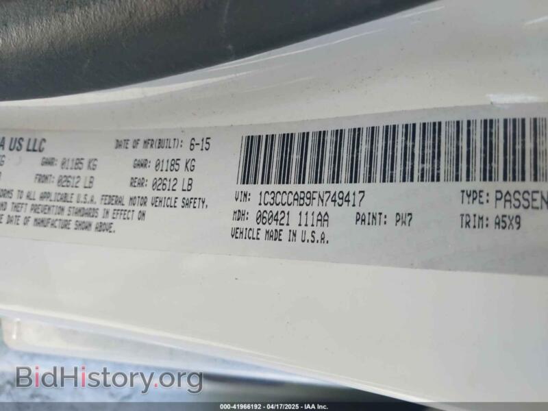 2015 Chrysler 200 (VIN 1C3CCCAB9FN749417) — photo 9 of 16