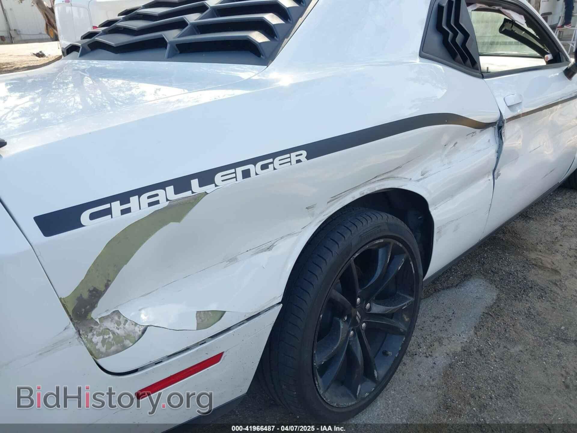 2018 DODGE CHALLENGER - VIN: 2C3CDZBTXJH246262 - Фото 6