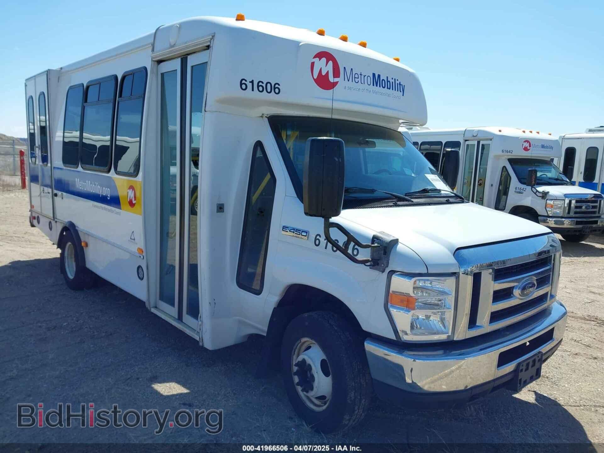 Photo 1FDFE4FS6HDC35353 - FORD E-450 CUTAWAY 2017