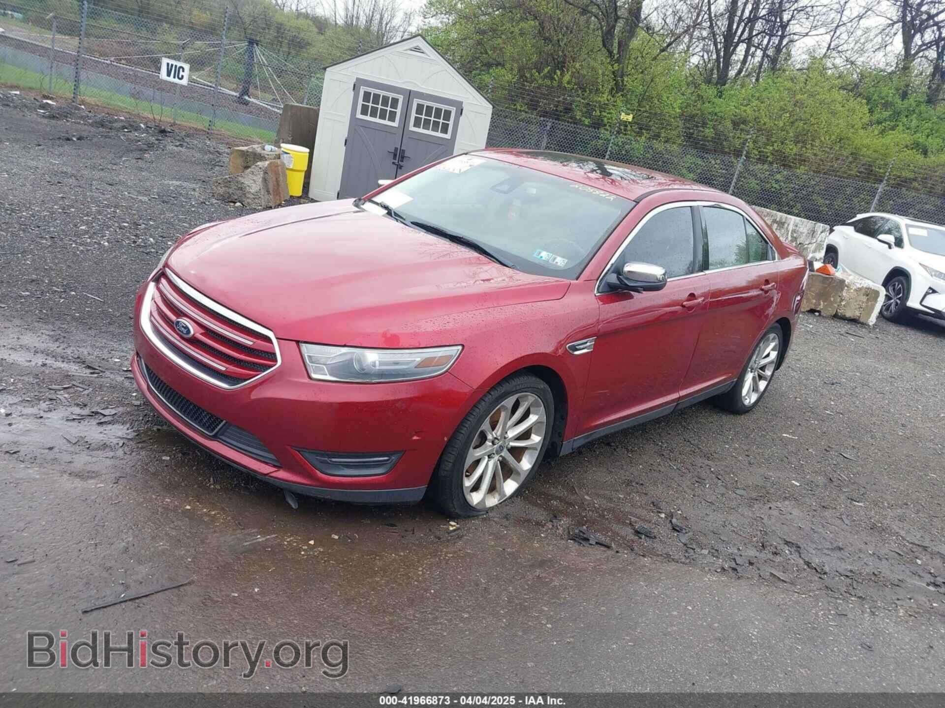 2013 FORD TAURUS - VIN: 1FAHP2F8XDG205822 - Фото 2