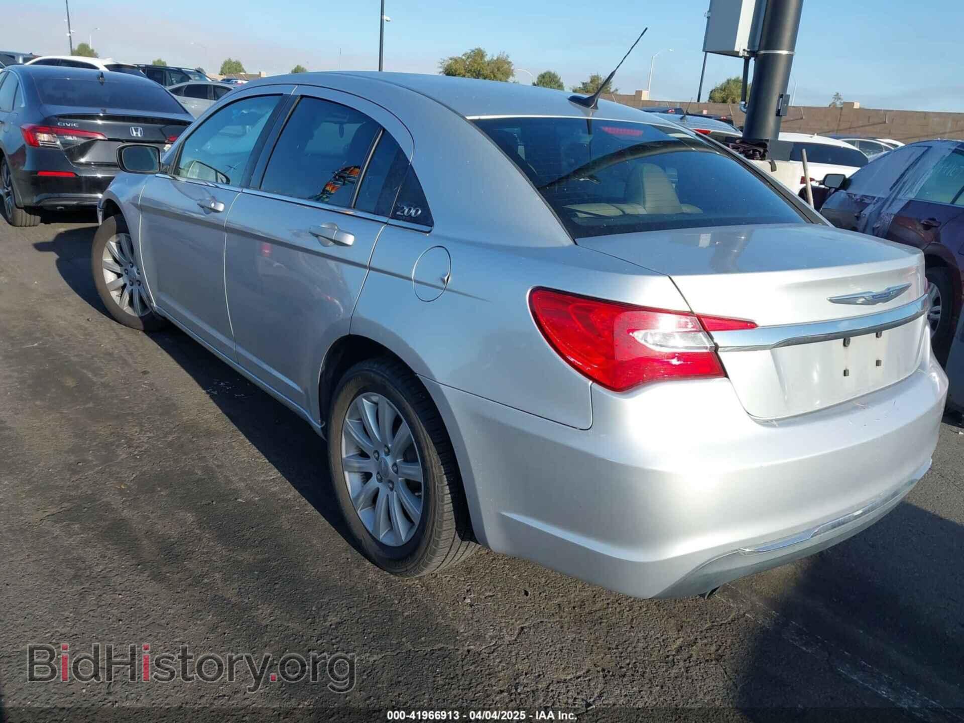 2011 CHRYSLER 200 - VIN: 1C3BC1FG2BN527929 - Фото 3