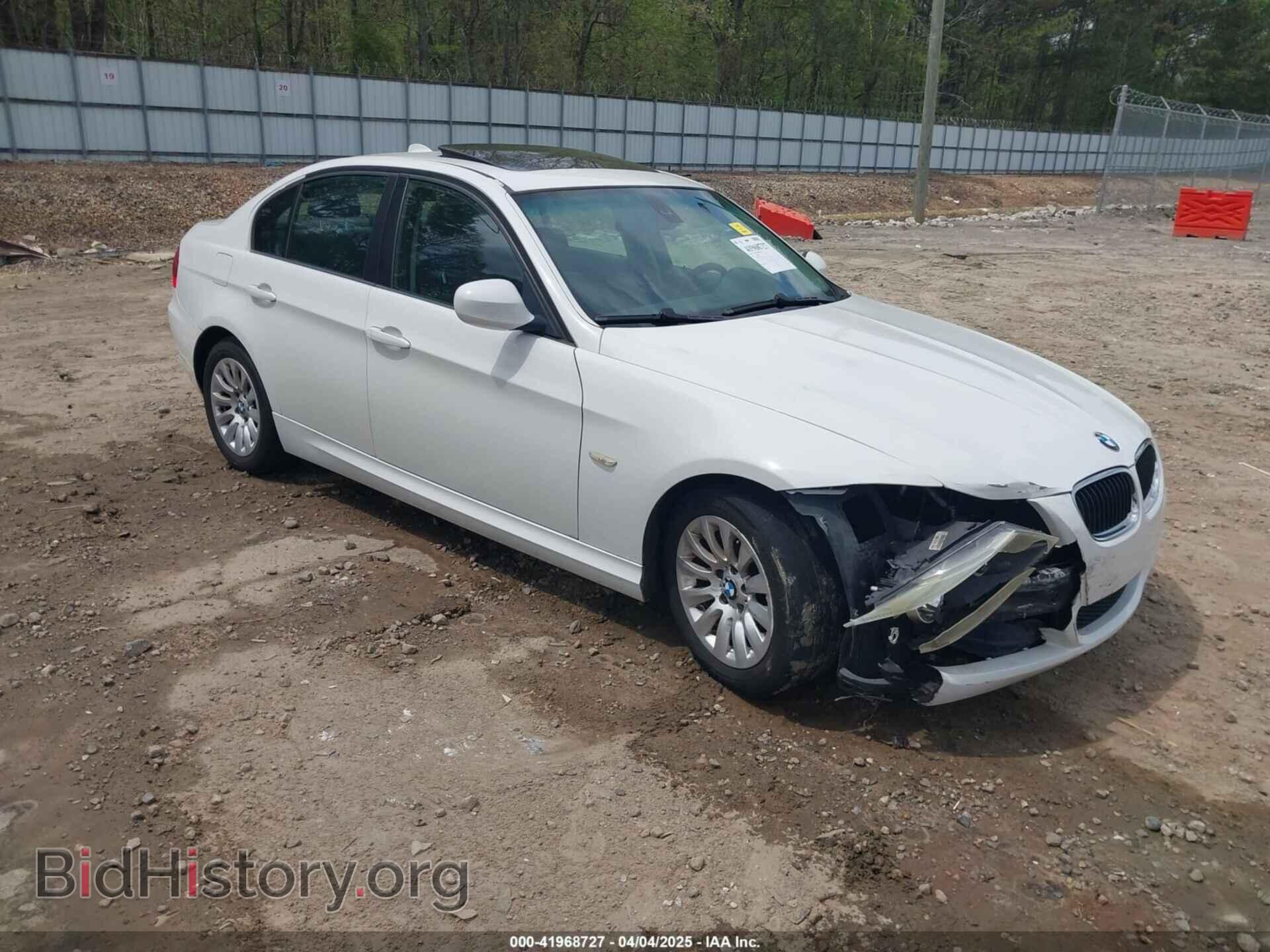 Фотография WBAPH77559NL83531 - BMW 328I 2009