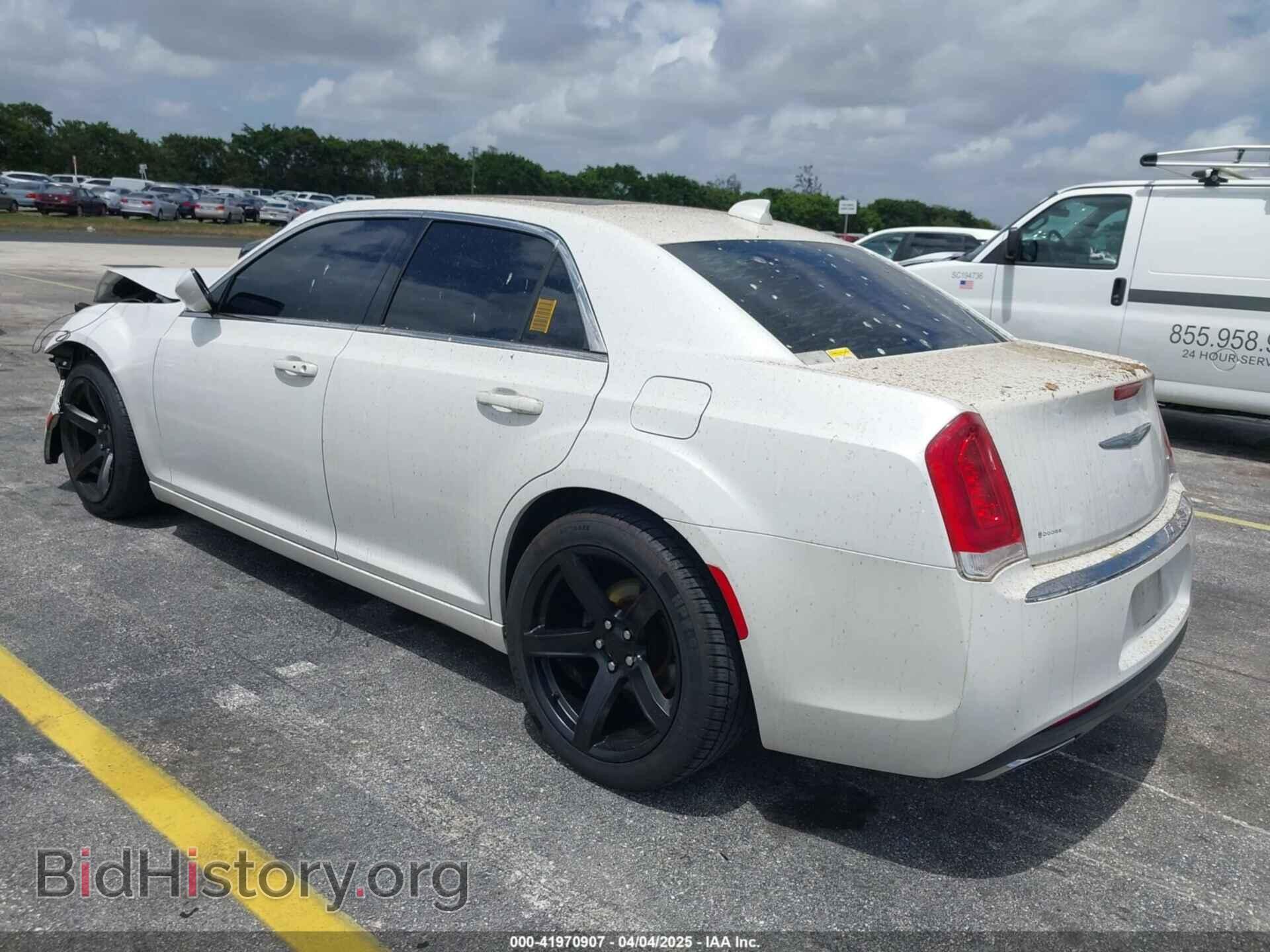 2015 CHRYSLER 300 - VIN: 2C3CCAAG8FH929724 - Фото 3