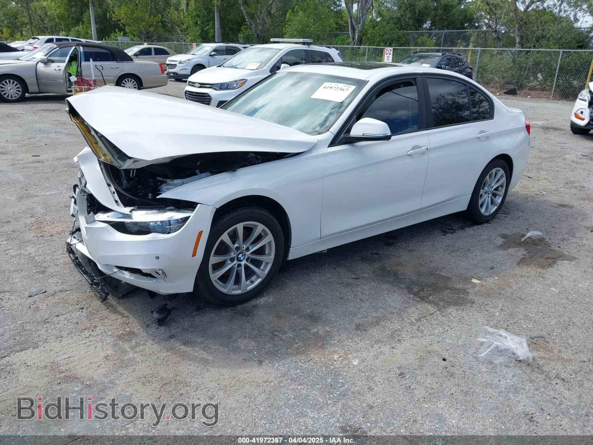 2017 BMW 320I - VIN: WBA8E1G3XHNU15820 - Фото 2