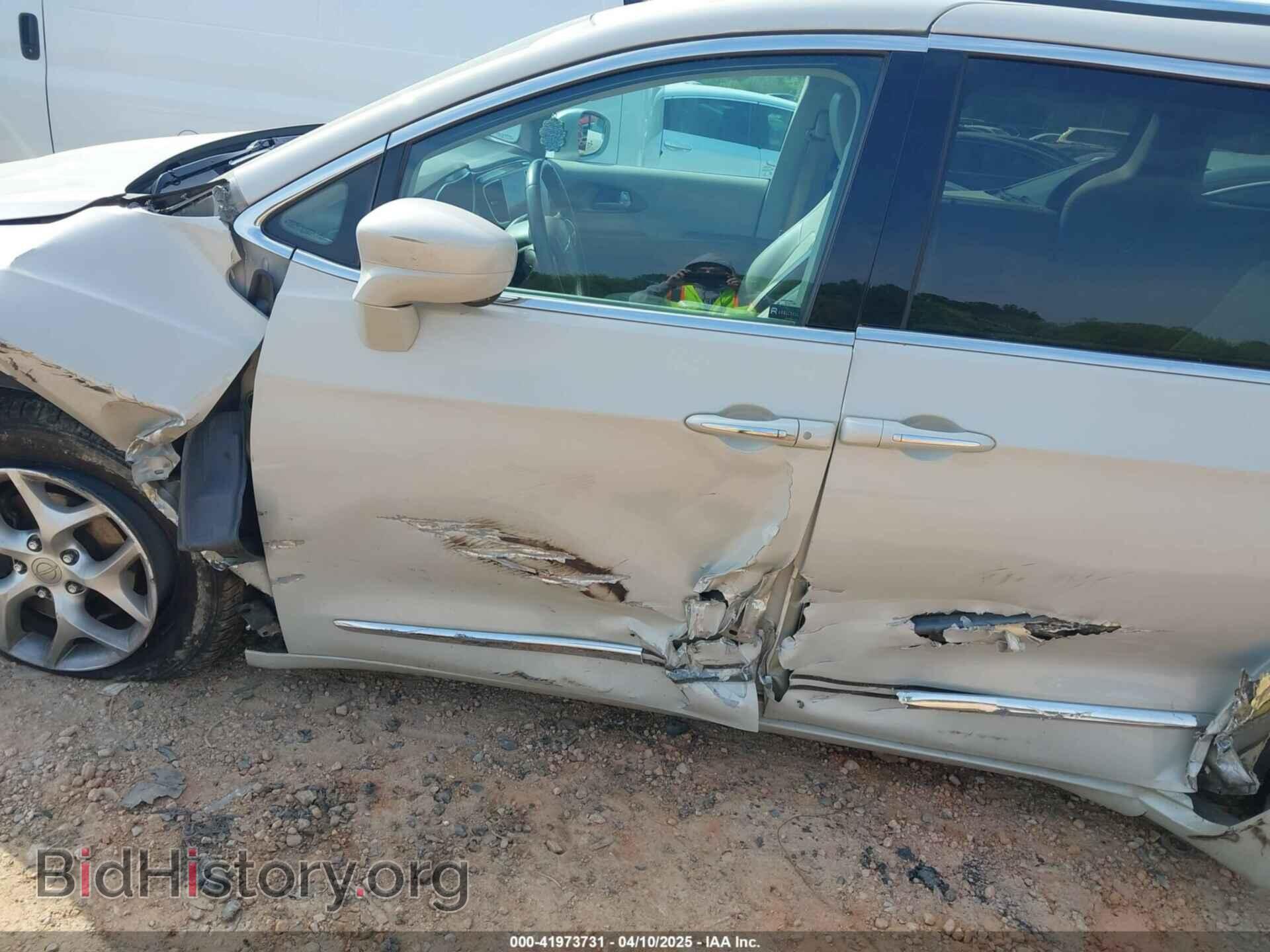 2017 CHRYSLER PACIFICA - VIN: 2C4RC1EG7HR572601 - Фото 6