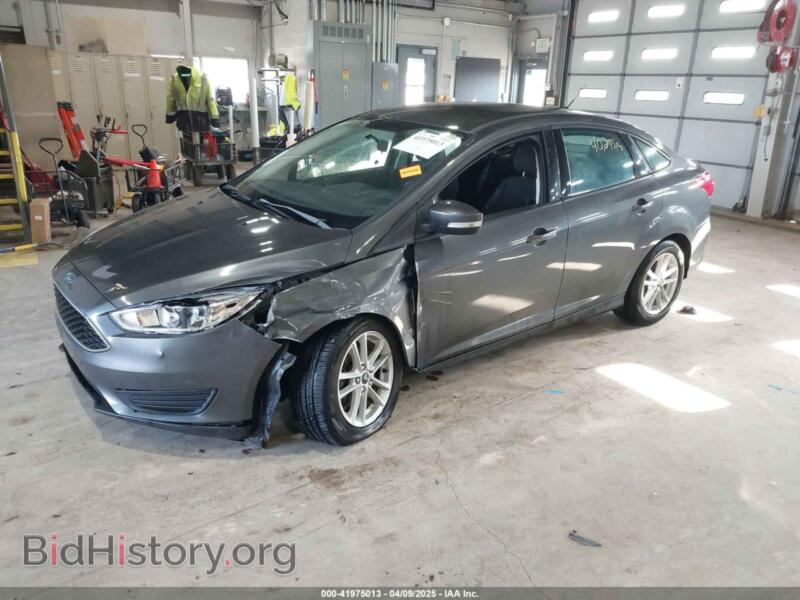 2017 Ford FOCUS (VIN 1FADP3F29HL220440) — photo 2 of 16