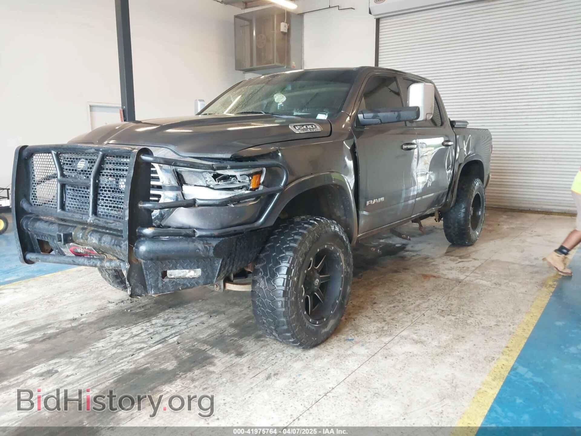 2019 RAM 1500 - VIN: 1C6SRFJT2KN516917 - Фото 2