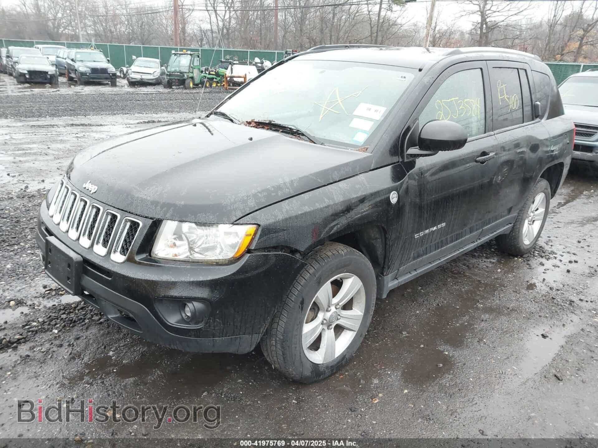 2012 JEEP COMPASS - VIN: 1C4NJDEB9CD577823 - Photo 2