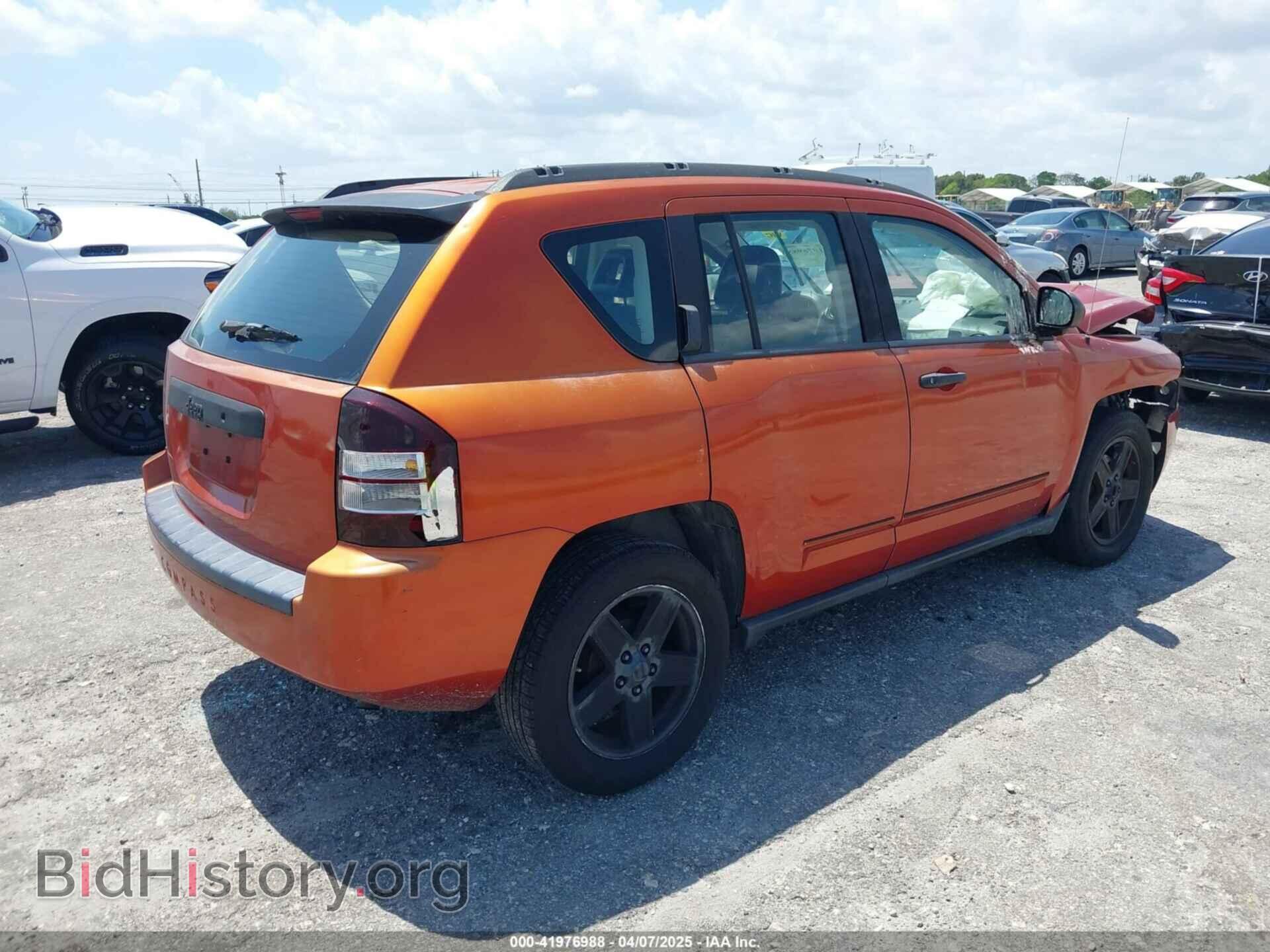 2009 JEEP COMPASS - VIN: 1J4FT47A19D103192 - Фото 4
