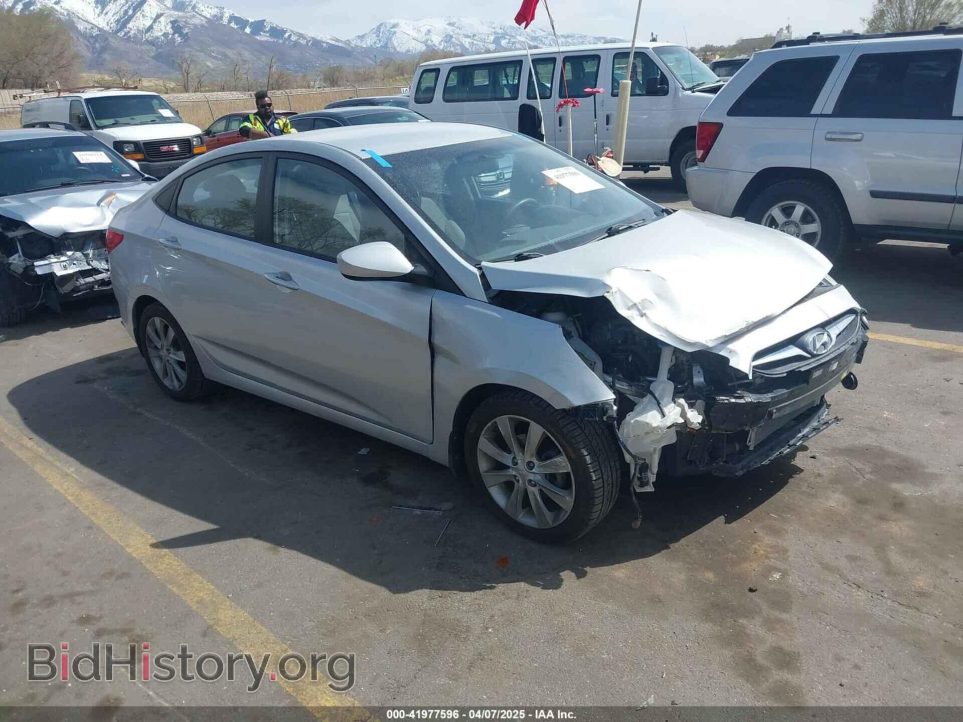 Photo KMHCU4AE5DU568354 - HYUNDAI ACCENT 2013