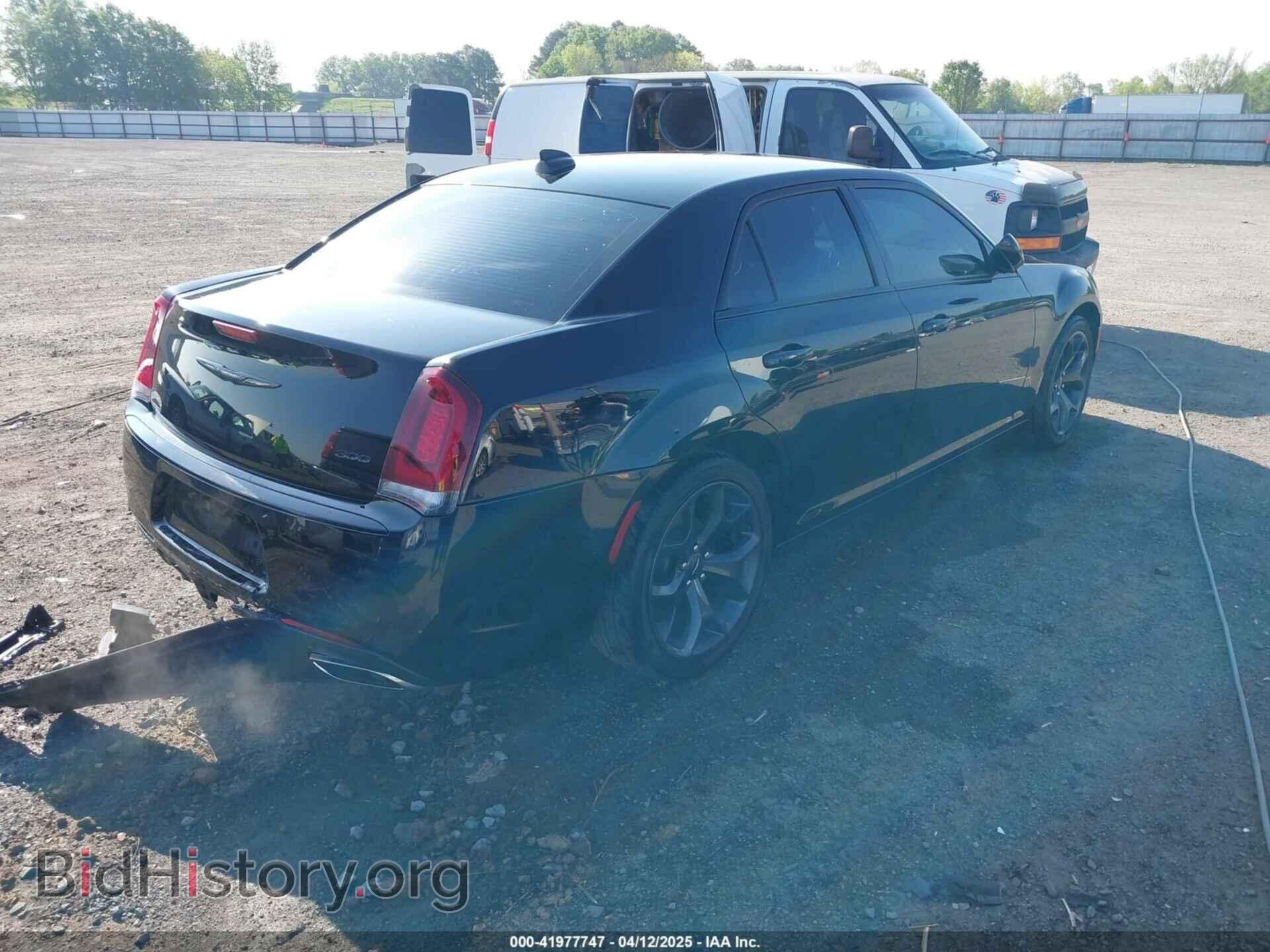 2021 CHRYSLER 300 - VIN: 2C3CCAAG0MH572181 - Фото 4