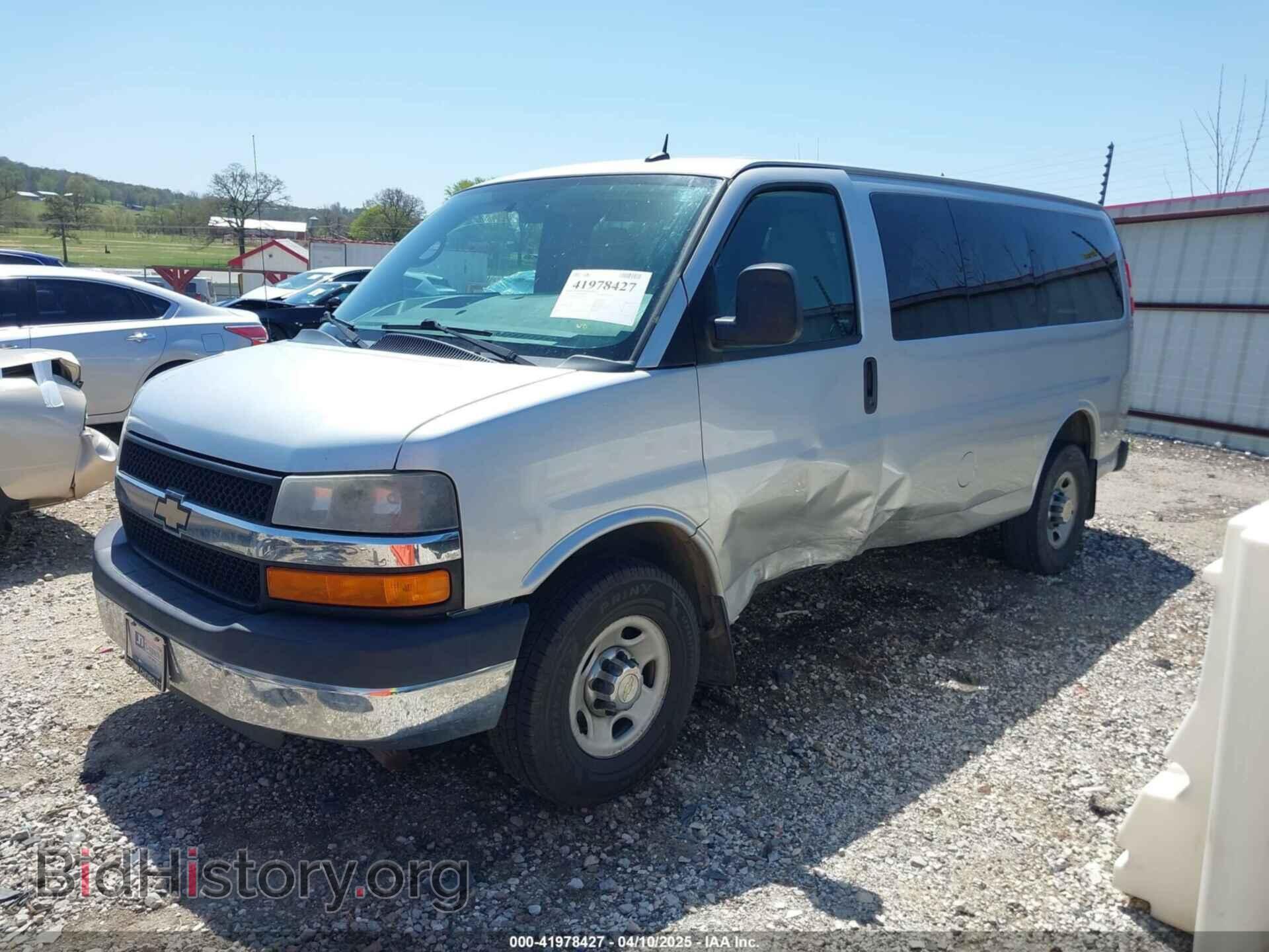 2014 CHEVROLET EXPRESS 2500 - VIN: 1GNWGRFG2E1145158 - Фото 2