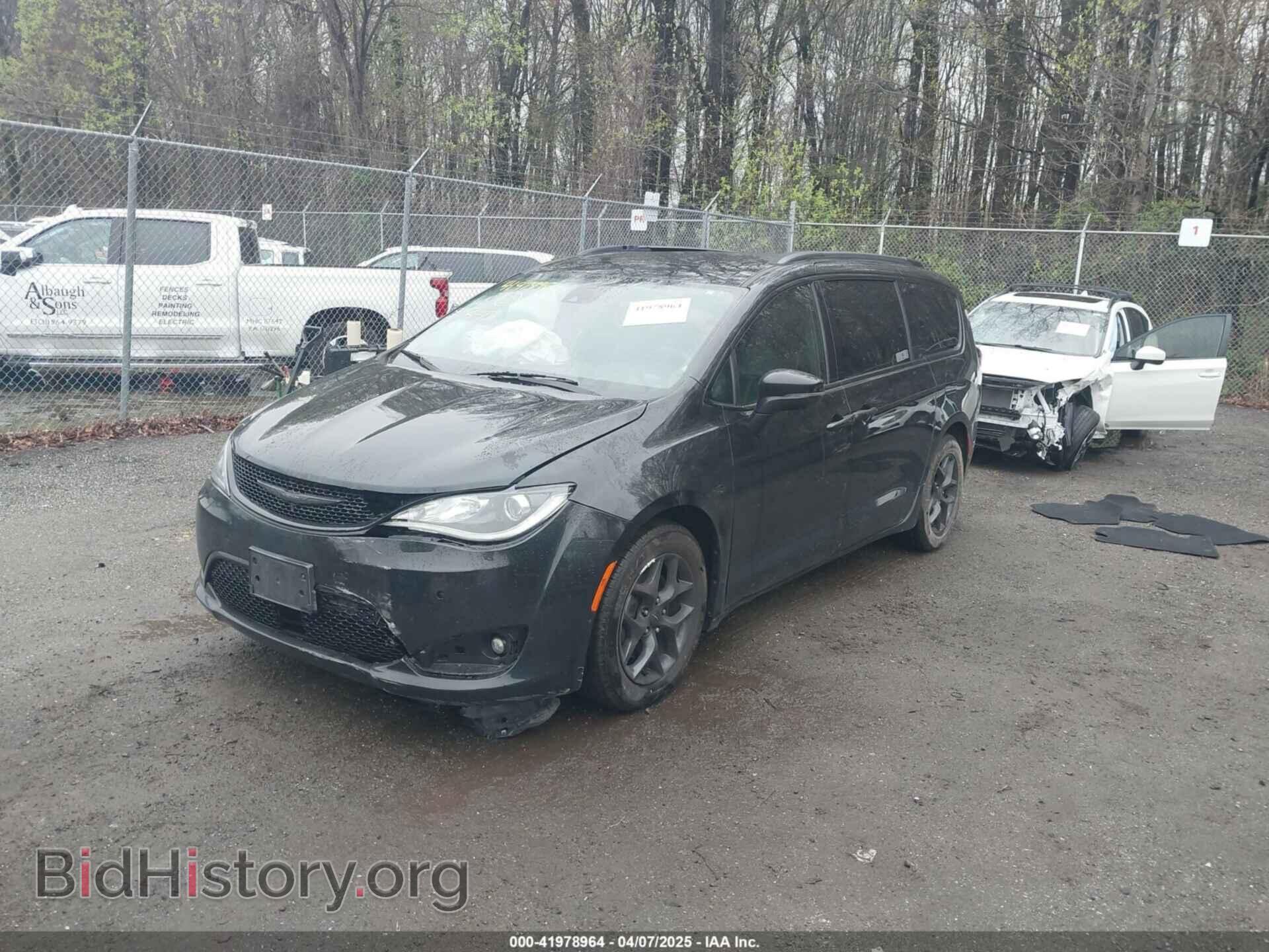 2019 CHRYSLER PACIFICA - VIN: 2C4RC1GG7KR549971 - Фото 2