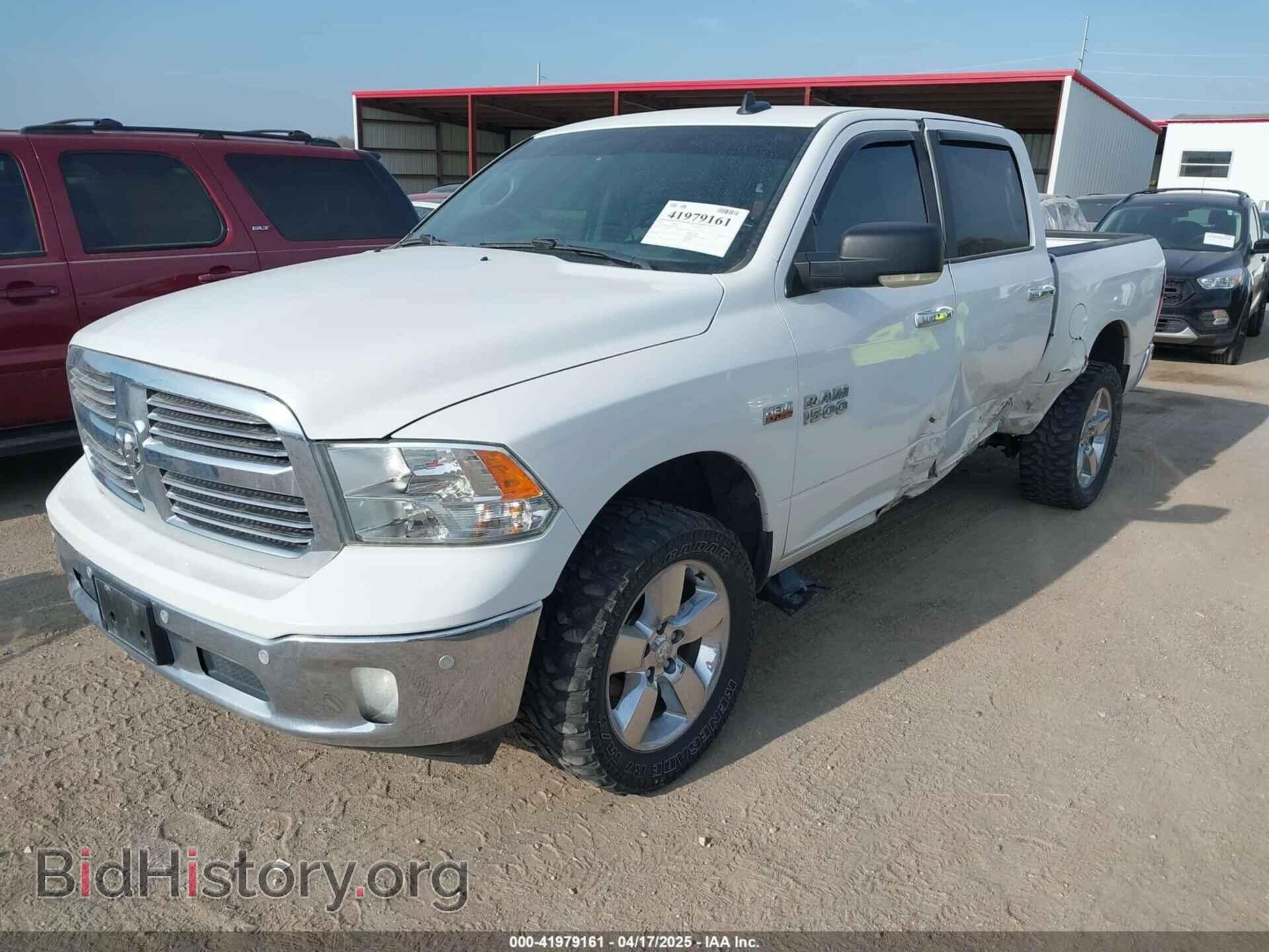 2017 RAM 1500 - VIN: 3C6RR7LT0HG777286 - Фото 2