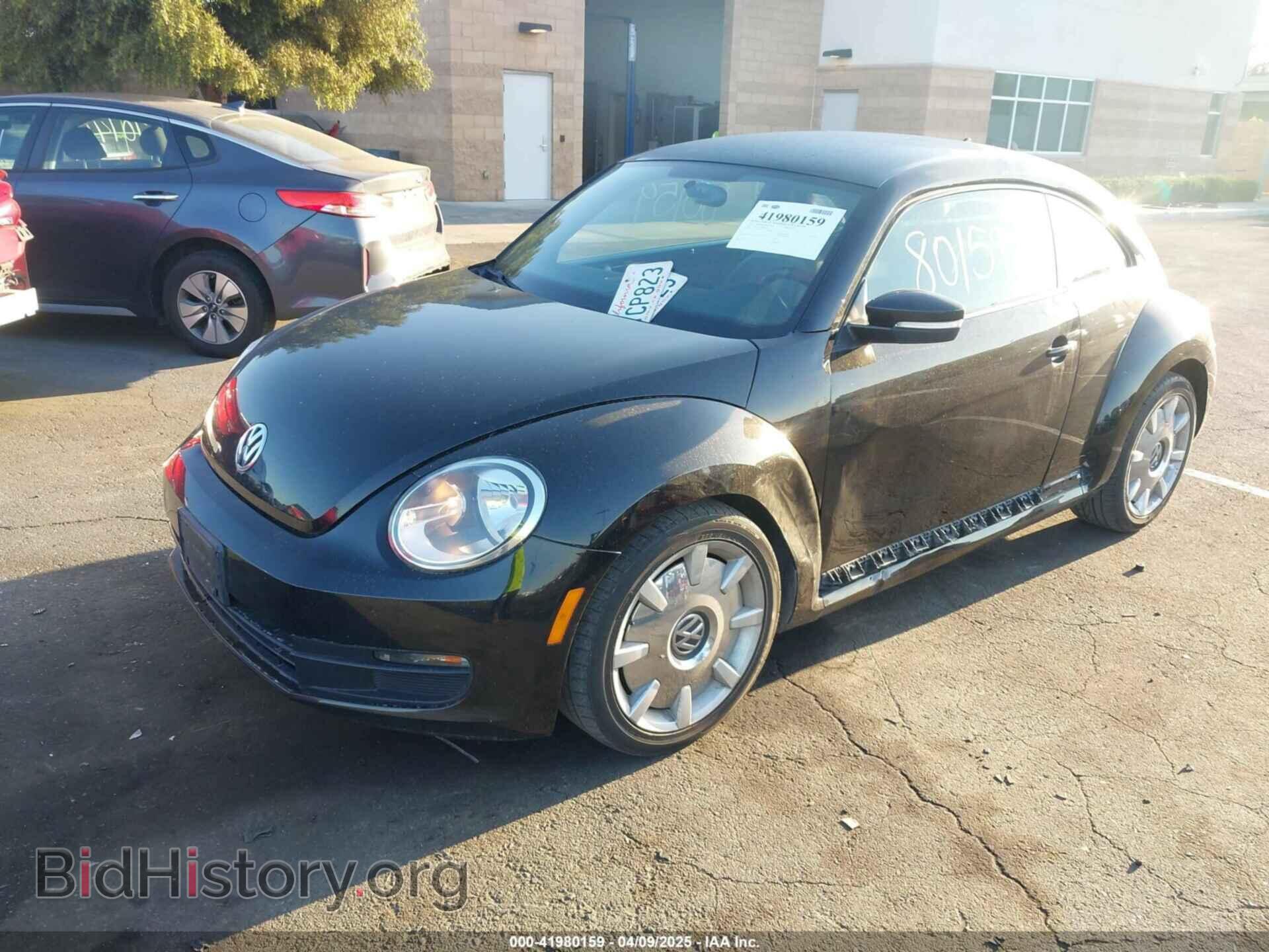 2012 VOLKSWAGEN BEETLE - VIN: 3VWJP7AT7CM661055 - Фото 2