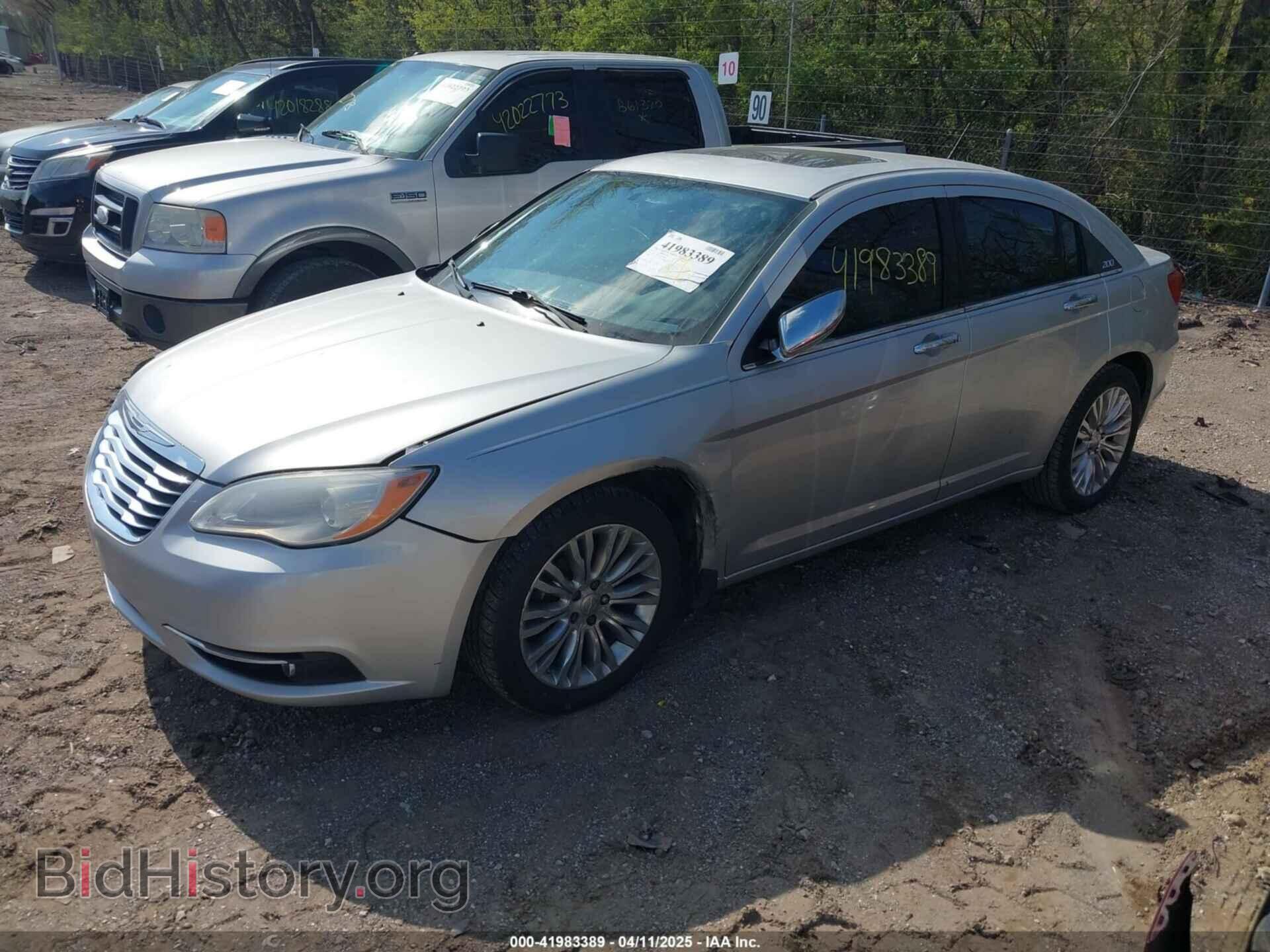 2012 CHRYSLER 200 - VIN: 1C3CCBCG7CN113349 - Фото 2