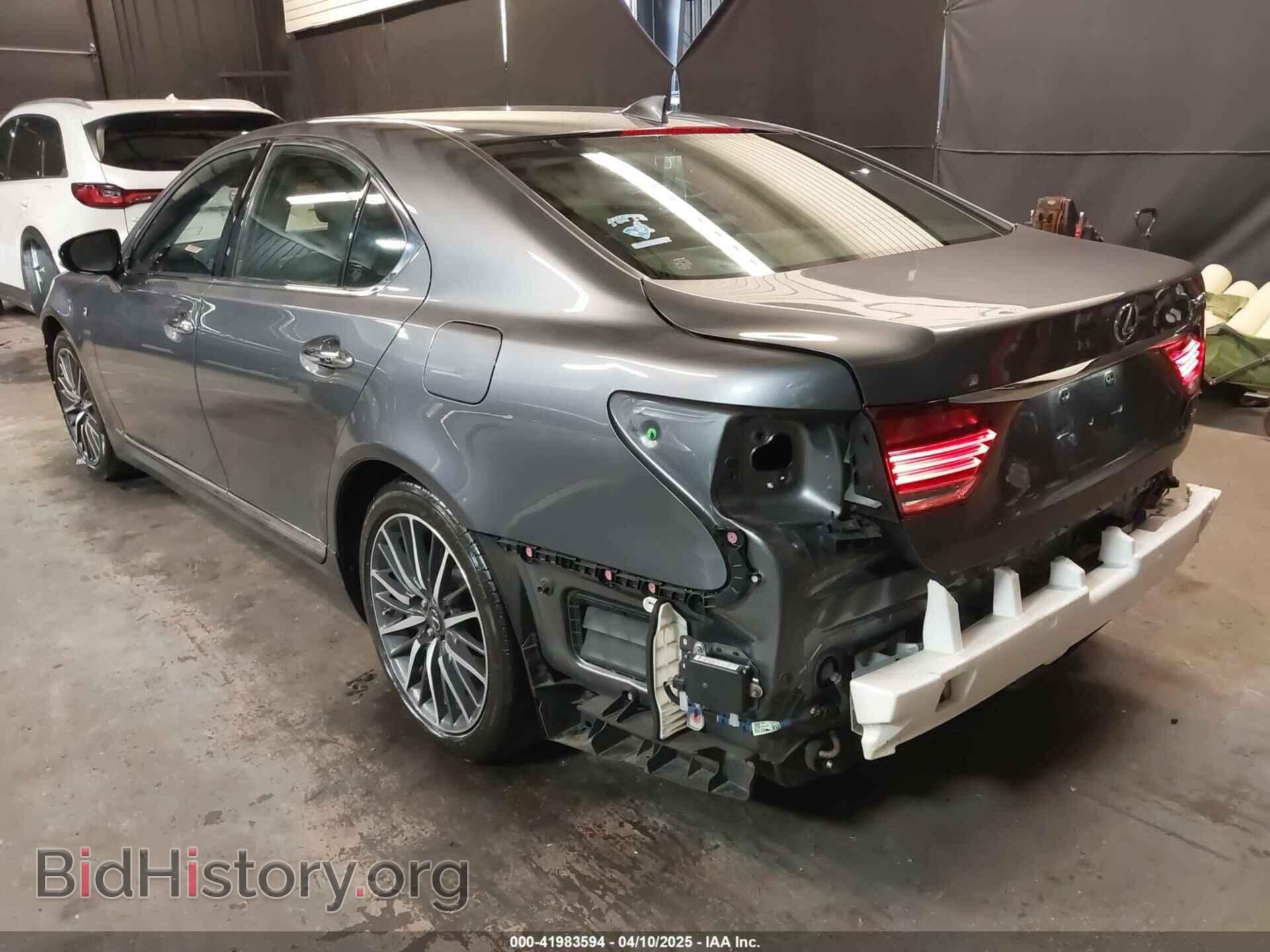 2014 LEXUS LS 460 - VIN: JTHCL5EF4E5020064 - Photo 3