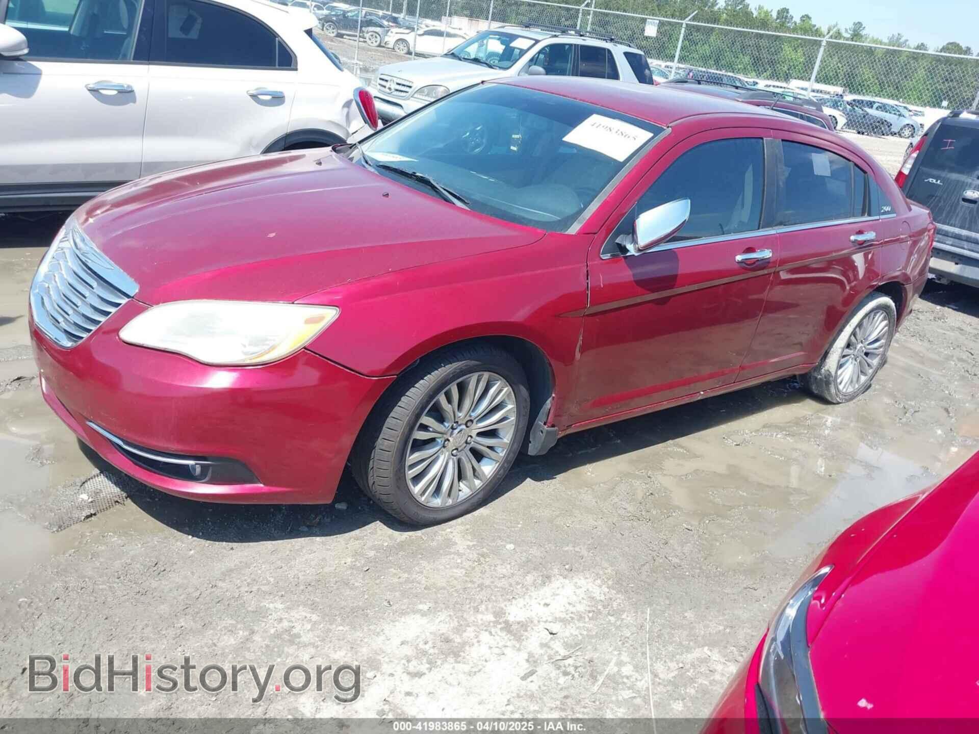 2011 CHRYSLER 200 - VIN: 1C3BC2FB7BN527371 - Фото 2
