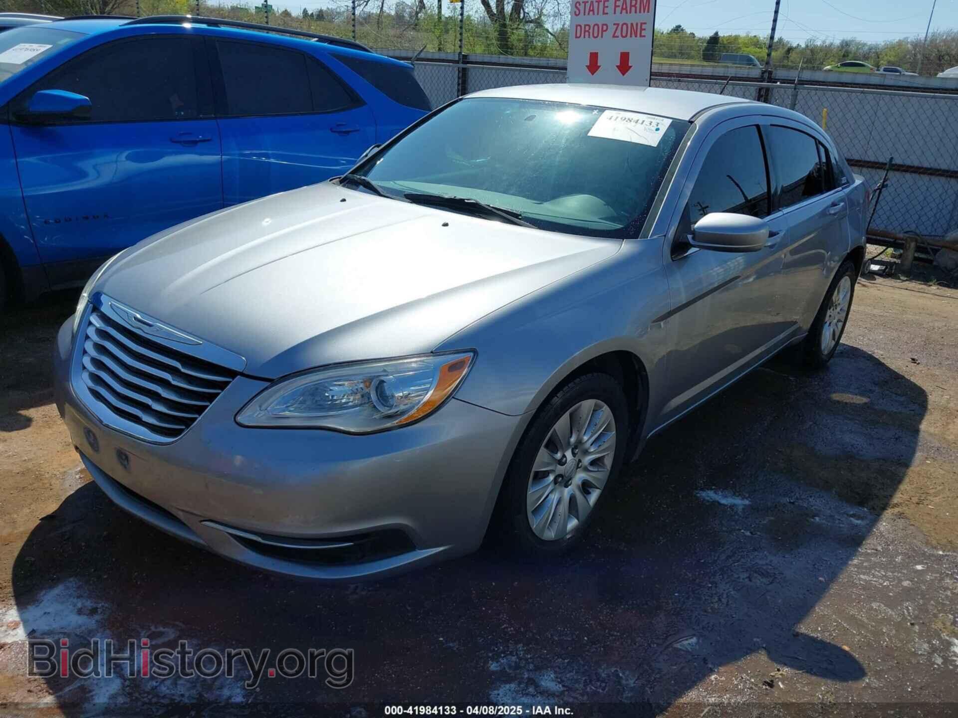 2013 CHRYSLER 200 - VIN: 1C3CCBAB6DN733585 - Фото 2