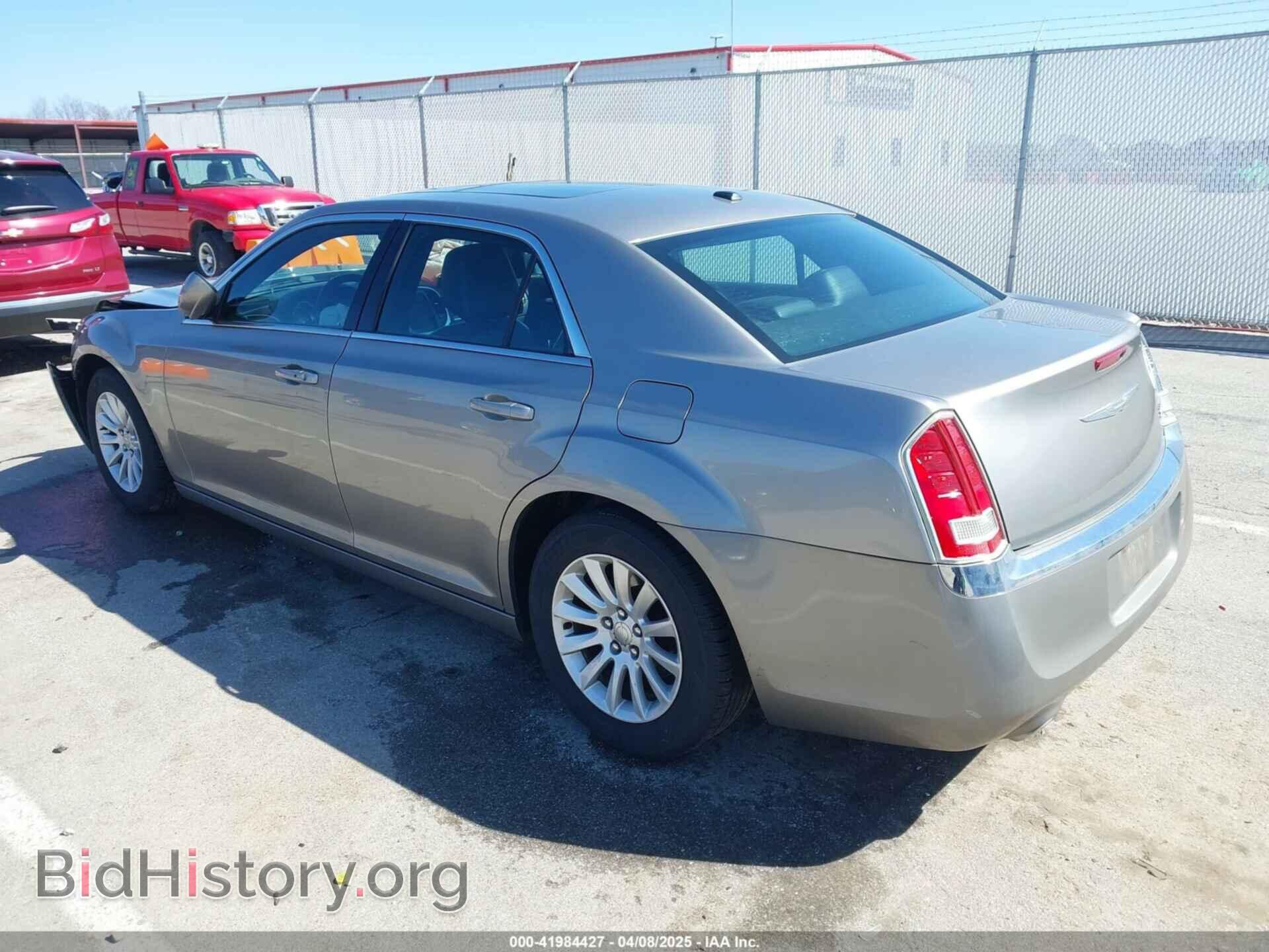 2014 CHRYSLER 300 - VIN: 2C3CCAAGXEH335800 - Фото 3