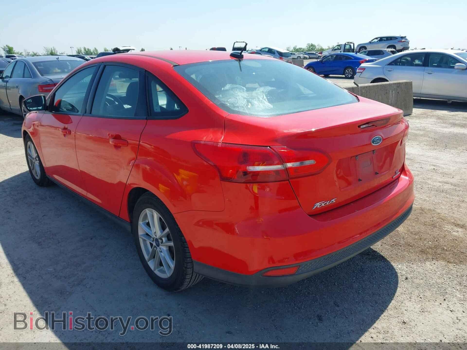 2016 FORD FOCUS - VIN: 1FADP3F2XGL205797 - Фото 3