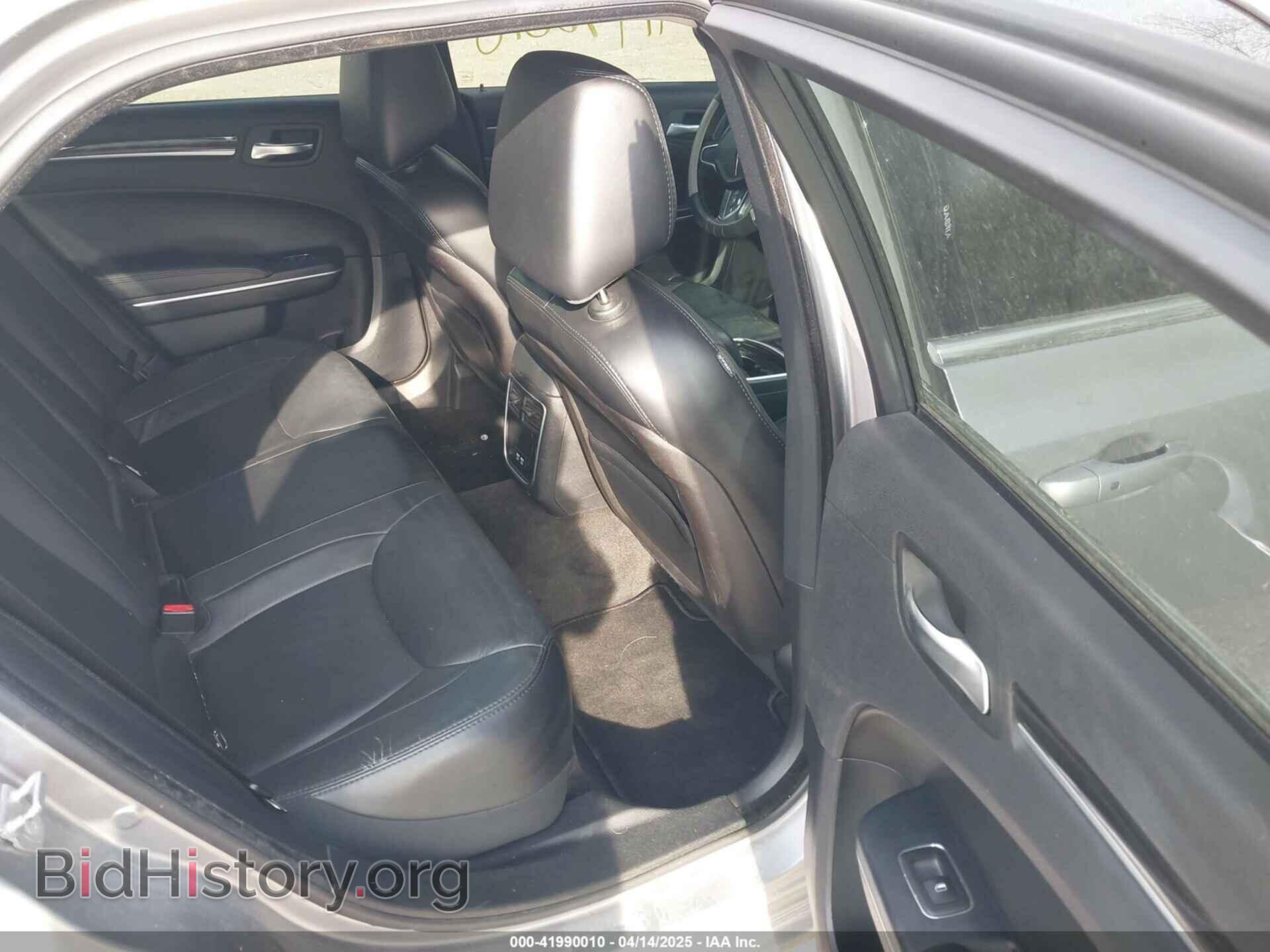 2015 CHRYSLER 300 - VIN: 2C3CCAAG1FH931721 - Фото 8
