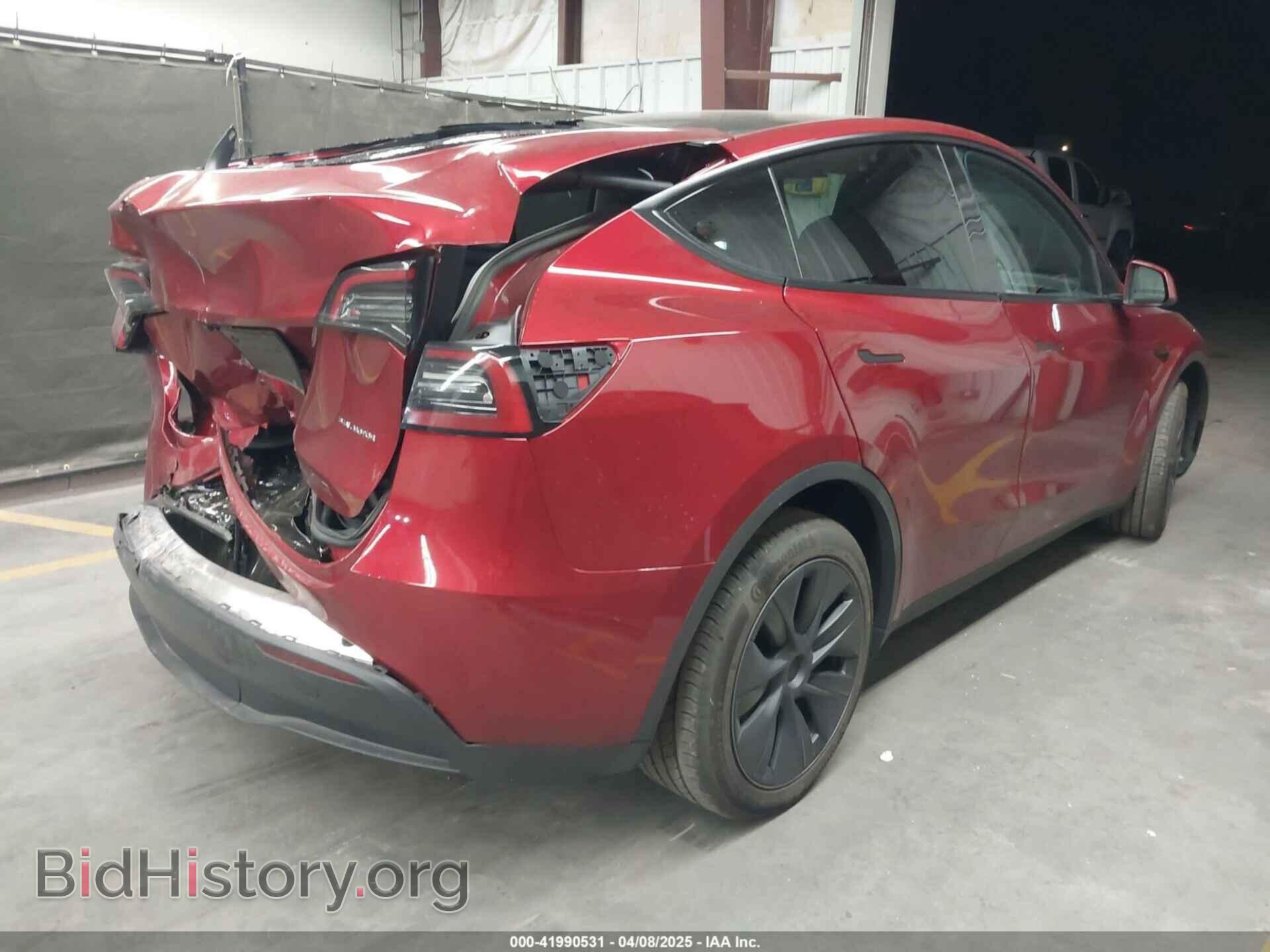 2024 TESLA MODEL Y - VIN: 7SAYGDEE2RF128512 - Фото 4