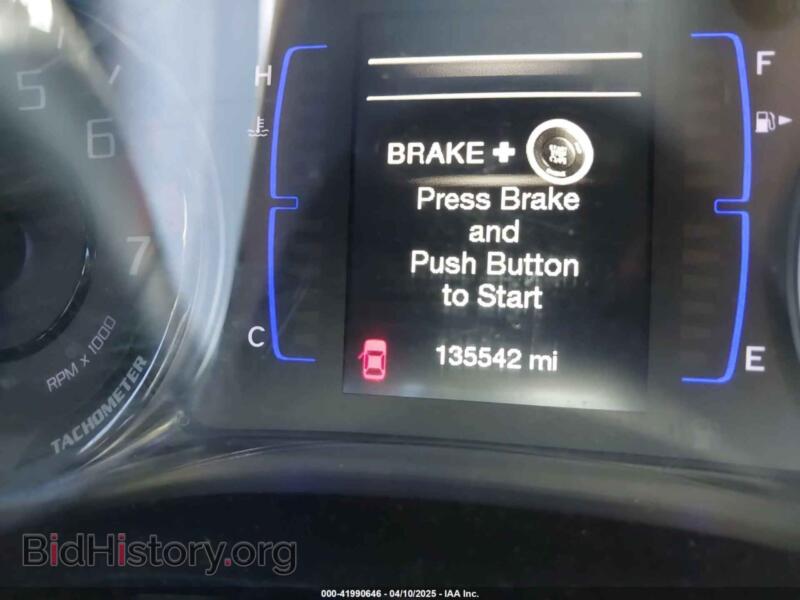 2016 Chrysler 200 (VIN 1C3CCCBB6GN112193) — photo 7 of 18