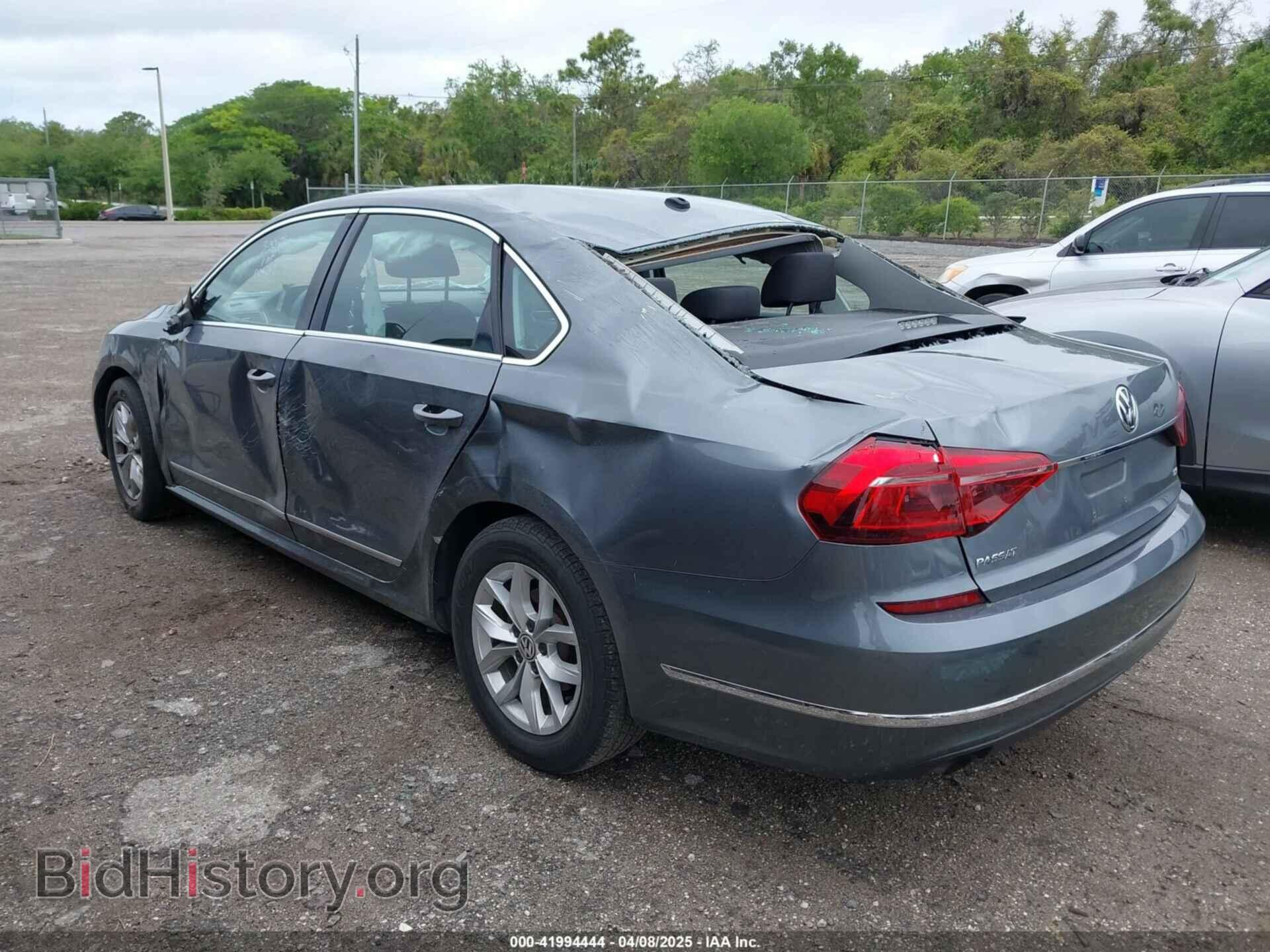 2017 VOLKSWAGEN PASSAT - VIN: 1VWAT7A38HC004849 - Фото 3