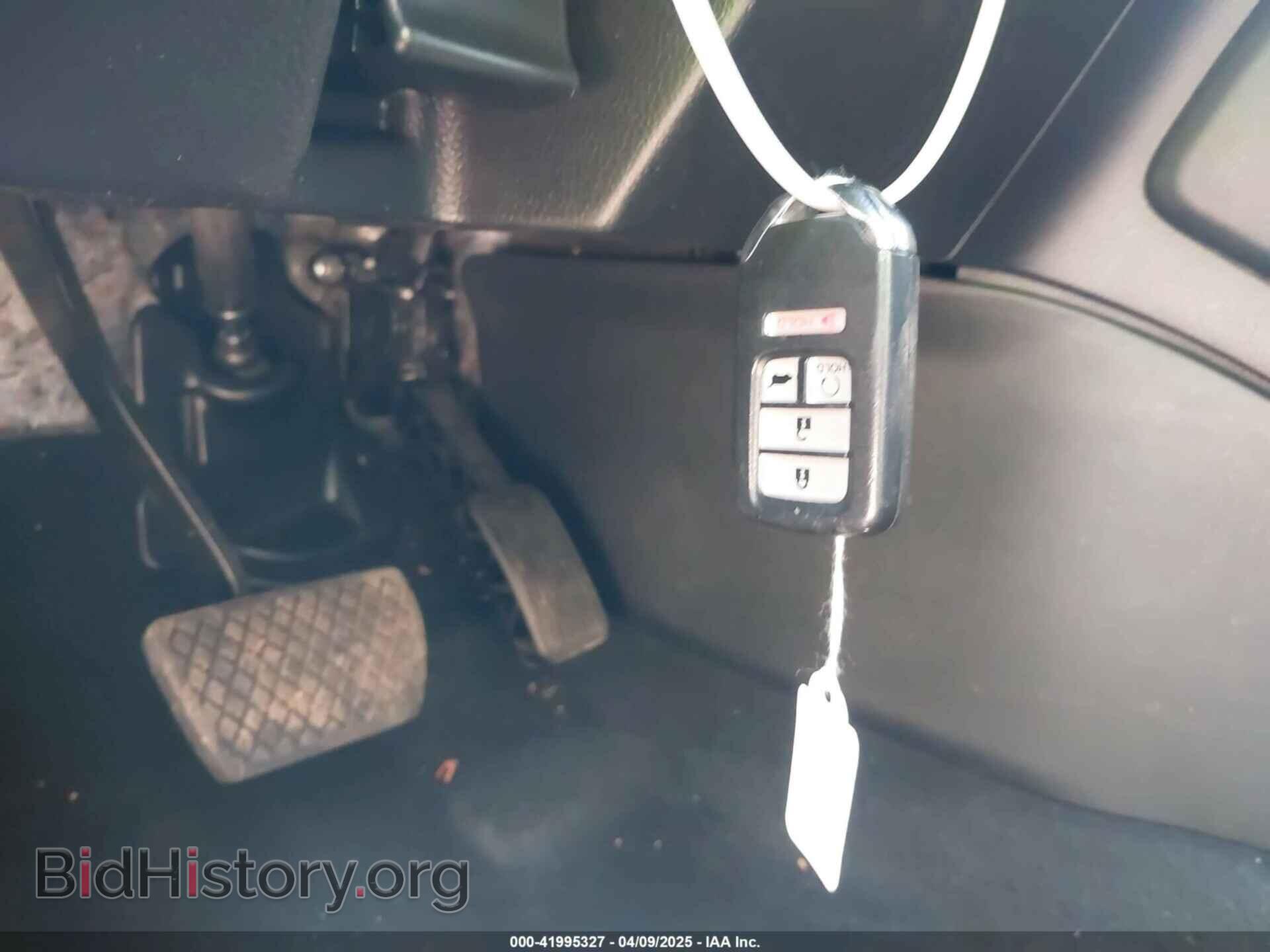 2019 HONDA CR-V - VIN: 7FARW2H53KE028501 - Фото 11