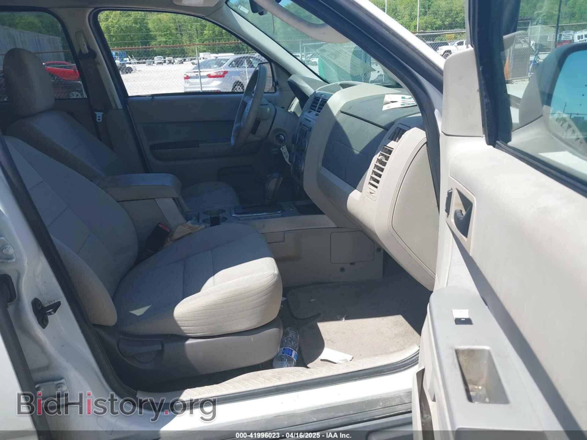 2010 FORD ESCAPE - VIN: 1FMCU0D74AKC67975 - Photo 5