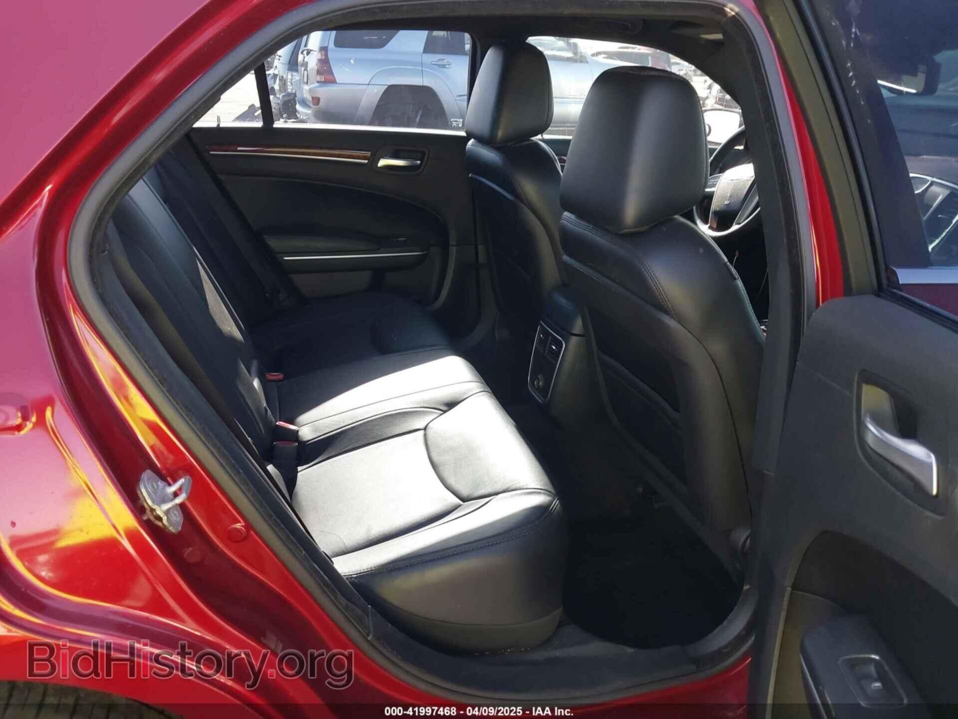 2013 CHRYSLER 300 - VIN: 2C3CCAAG3DH611992 - Фото 8
