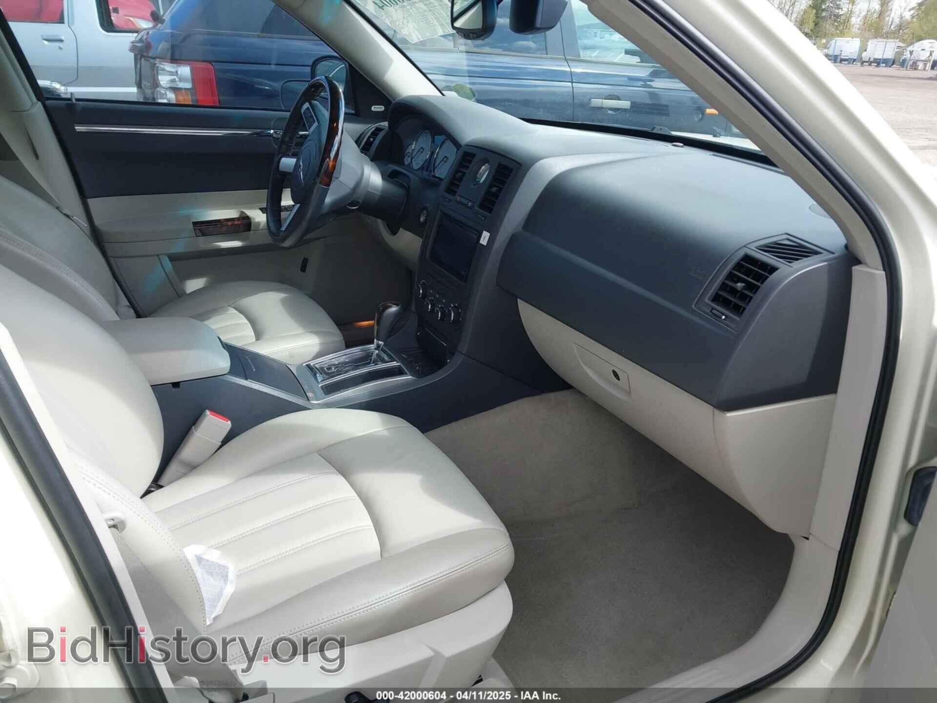 2007 CHRYSLER 300C - VIN: 2C3KA63HX7H898174 - Фото 5