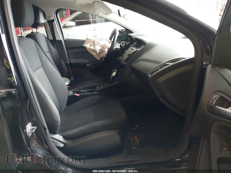 2016 Ford FOCUS (VIN 1FADP3K20GL225899) — photo 5 of 15