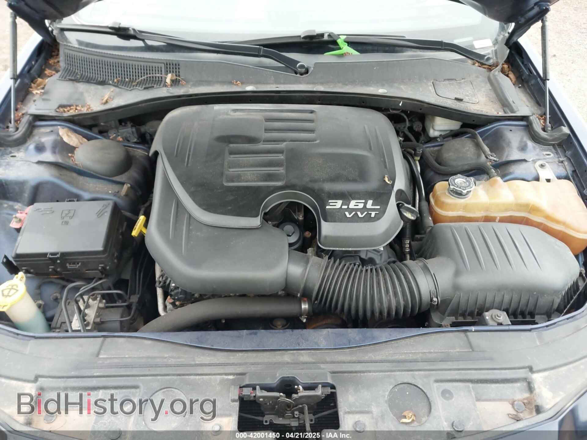 2013 CHRYSLER 300 - VIN: 2C3CCARG2DH581128 - Фото 10
