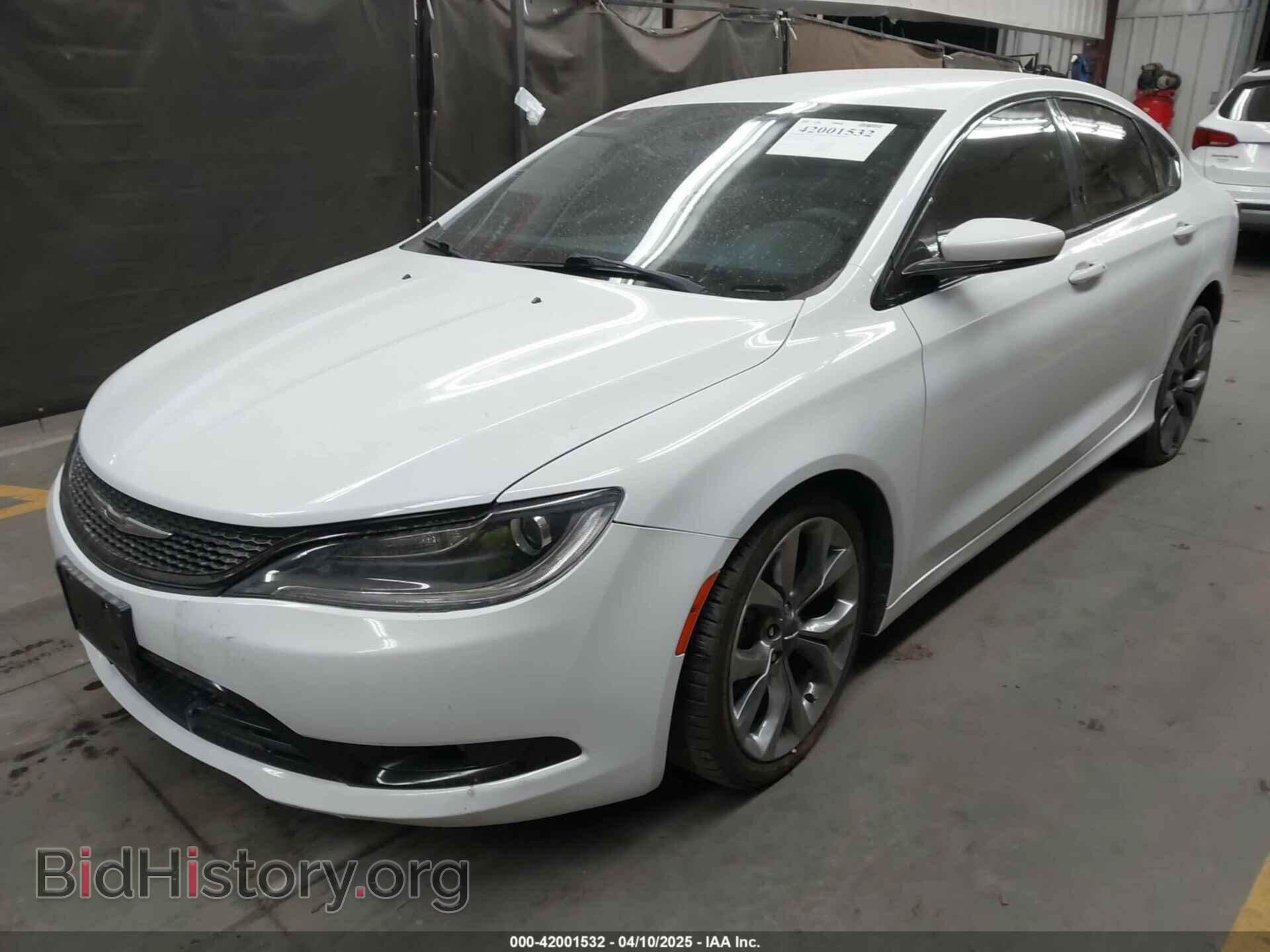 2016 CHRYSLER 200 - VIN: 1C3CCCBB3GN125449 - Фото 2