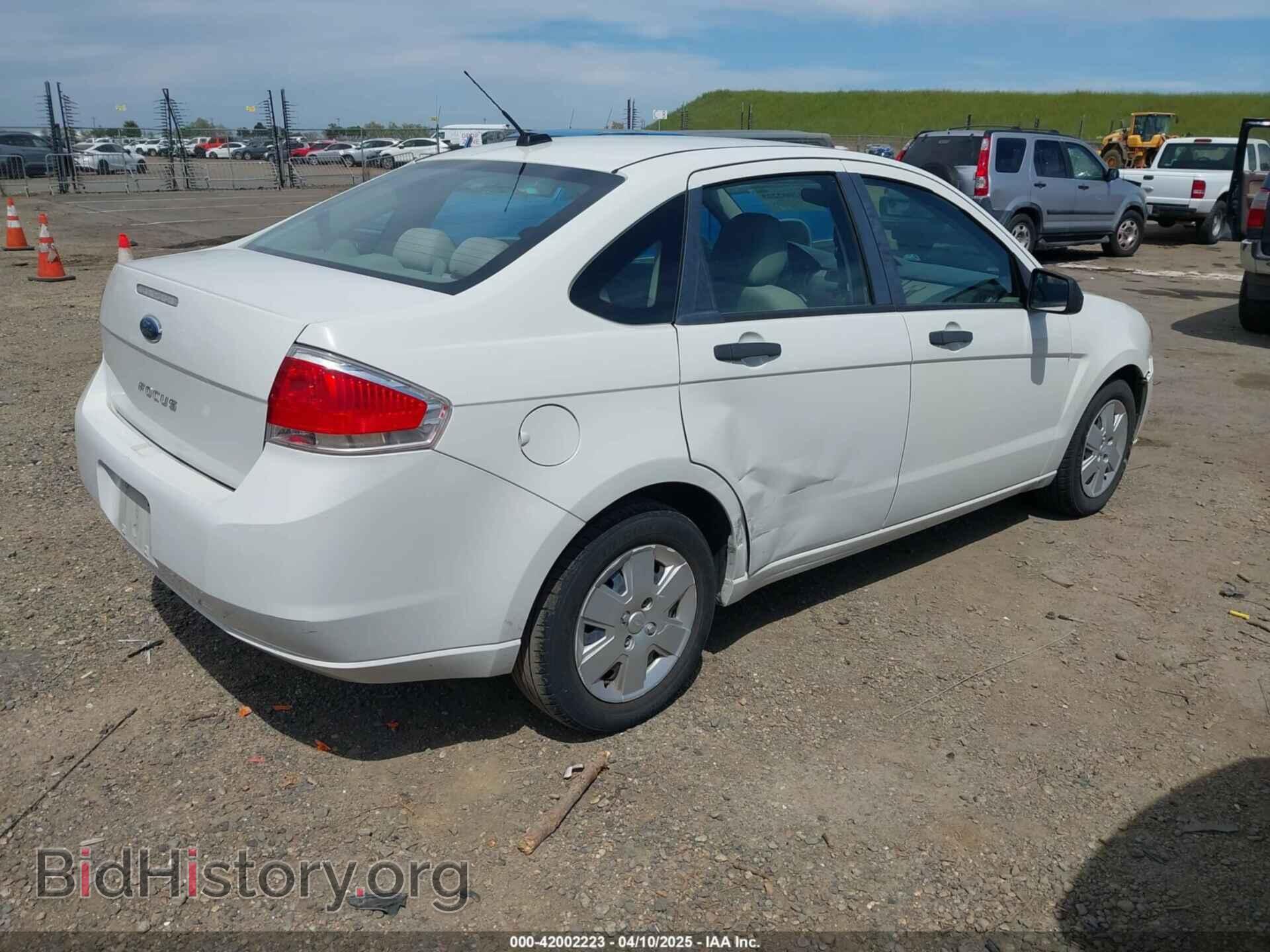2011 FORD FOCUS - VIN: 1FAHP3EN7BW113051 - Фото 4
