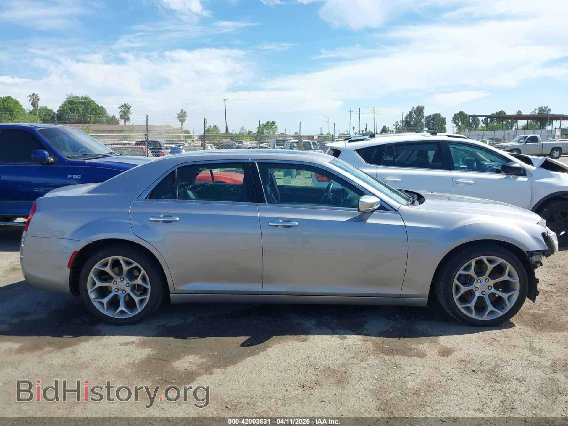 2017 CHRYSLER 300C - VIN: 2C3CCAPT1HH548403 - Photo 13