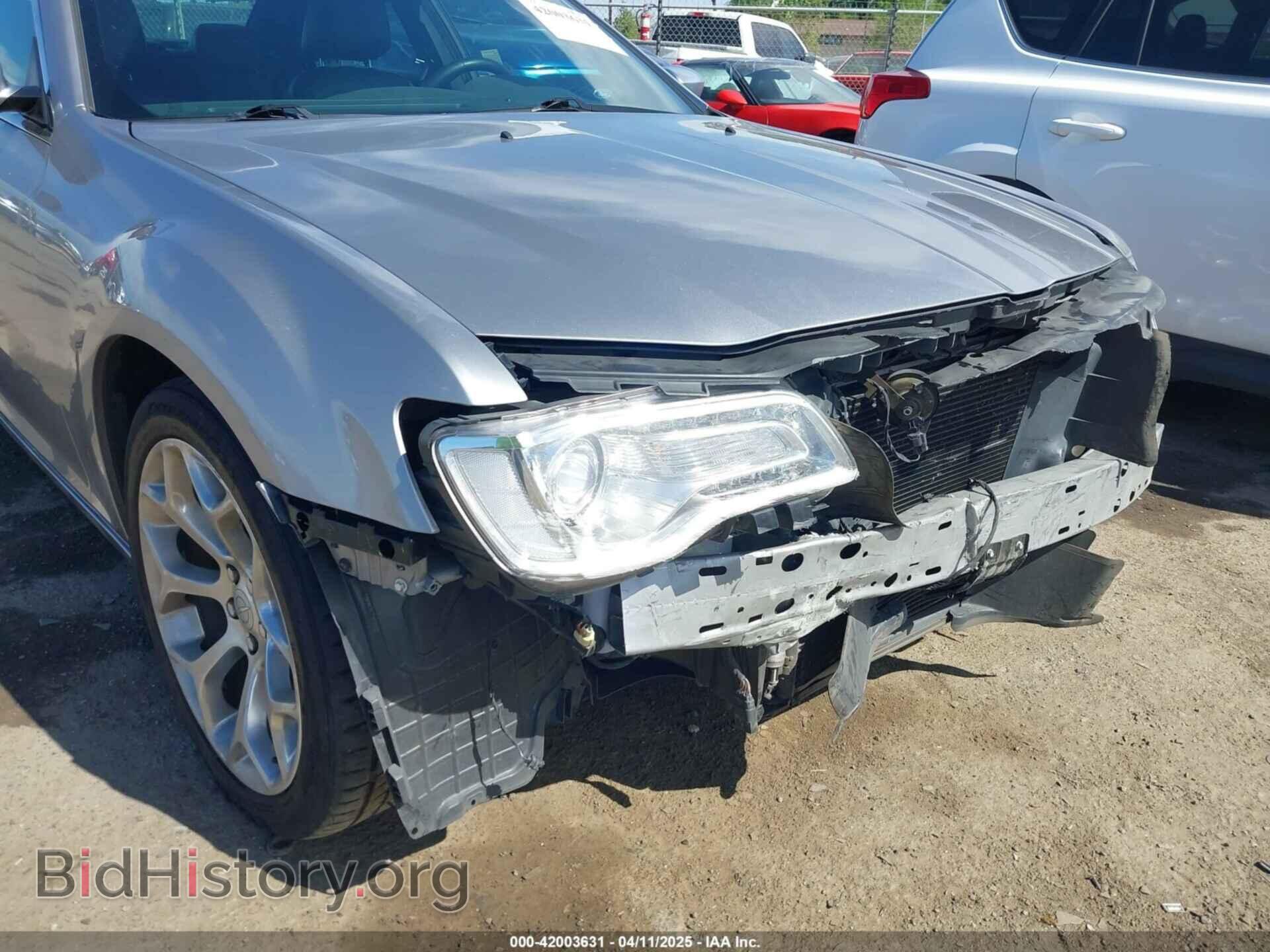 2017 CHRYSLER 300C - VIN: 2C3CCAPT1HH548403 - Photo 18