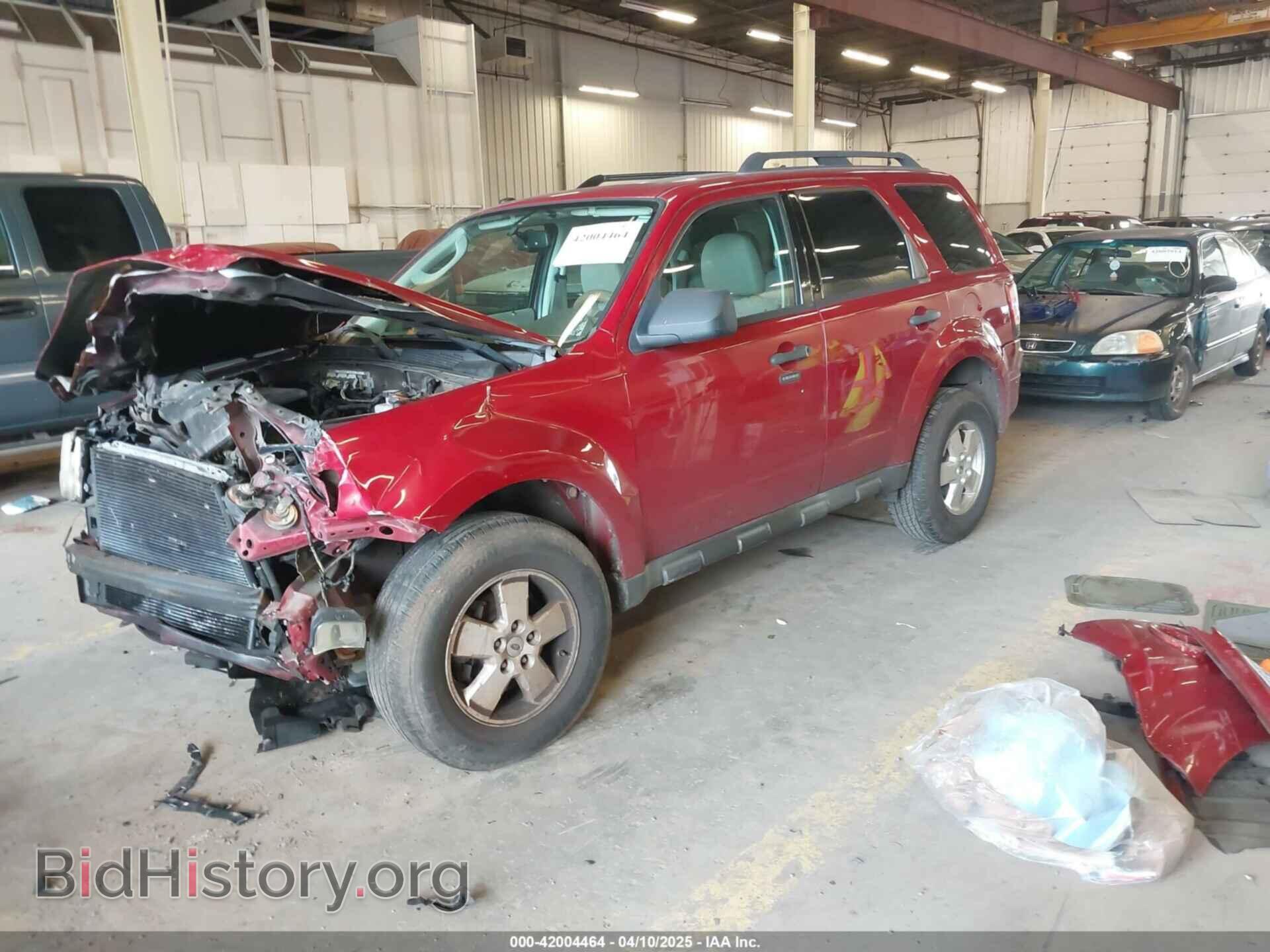 2011 FORD ESCAPE - VIN: 1FMCU0DG3BKB80084 - Фото 2