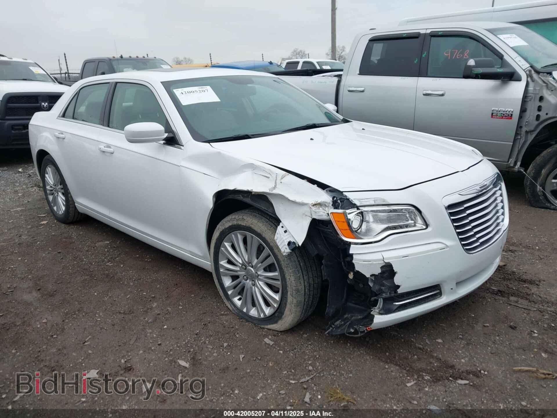 Фотография 2C3CCARG0DH710175 - CHRYSLER 300 2013