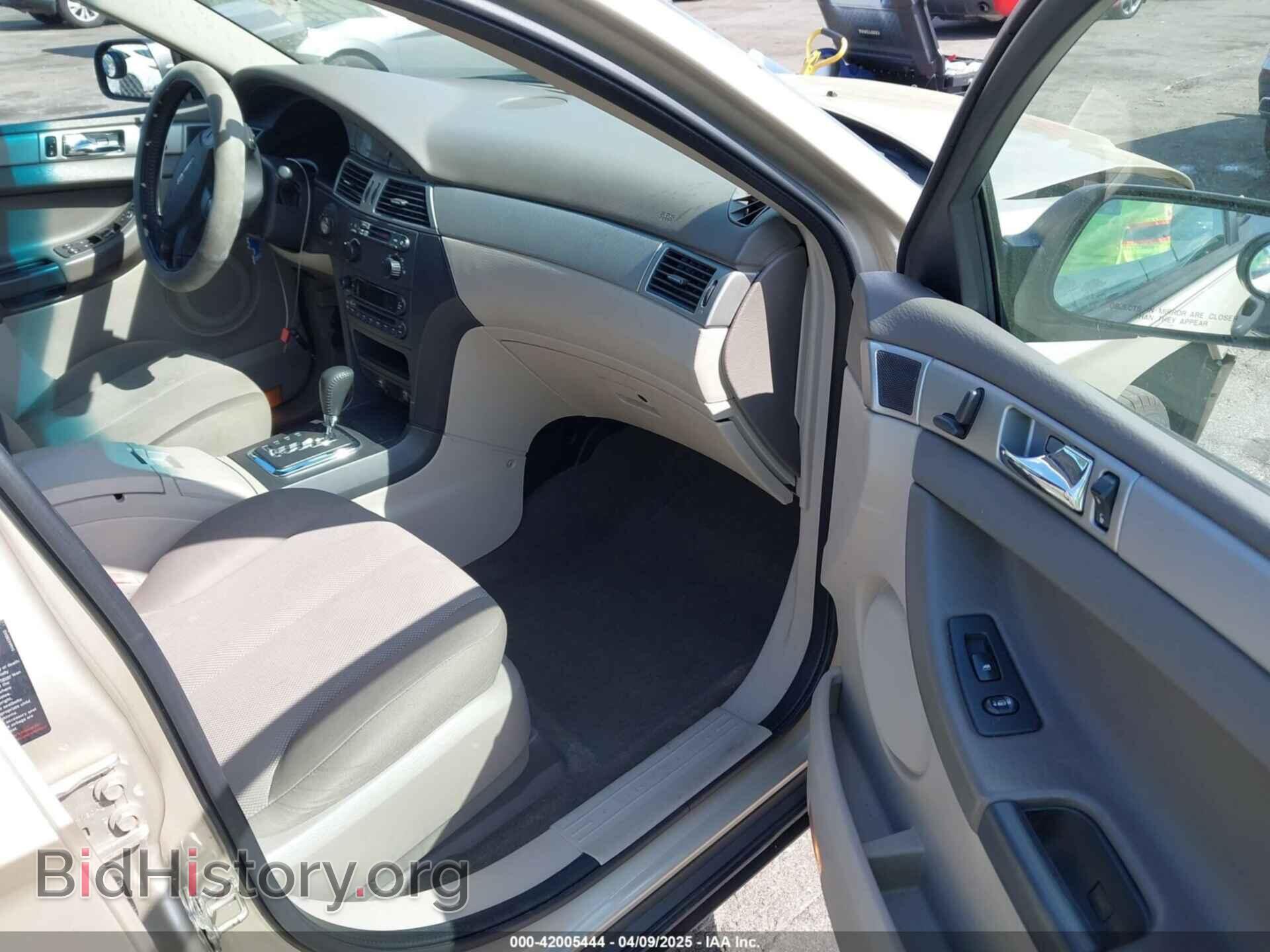 2005 CHRYSLER PACIFICA - VIN: 2C8GM48L35R451704 - Фото 5
