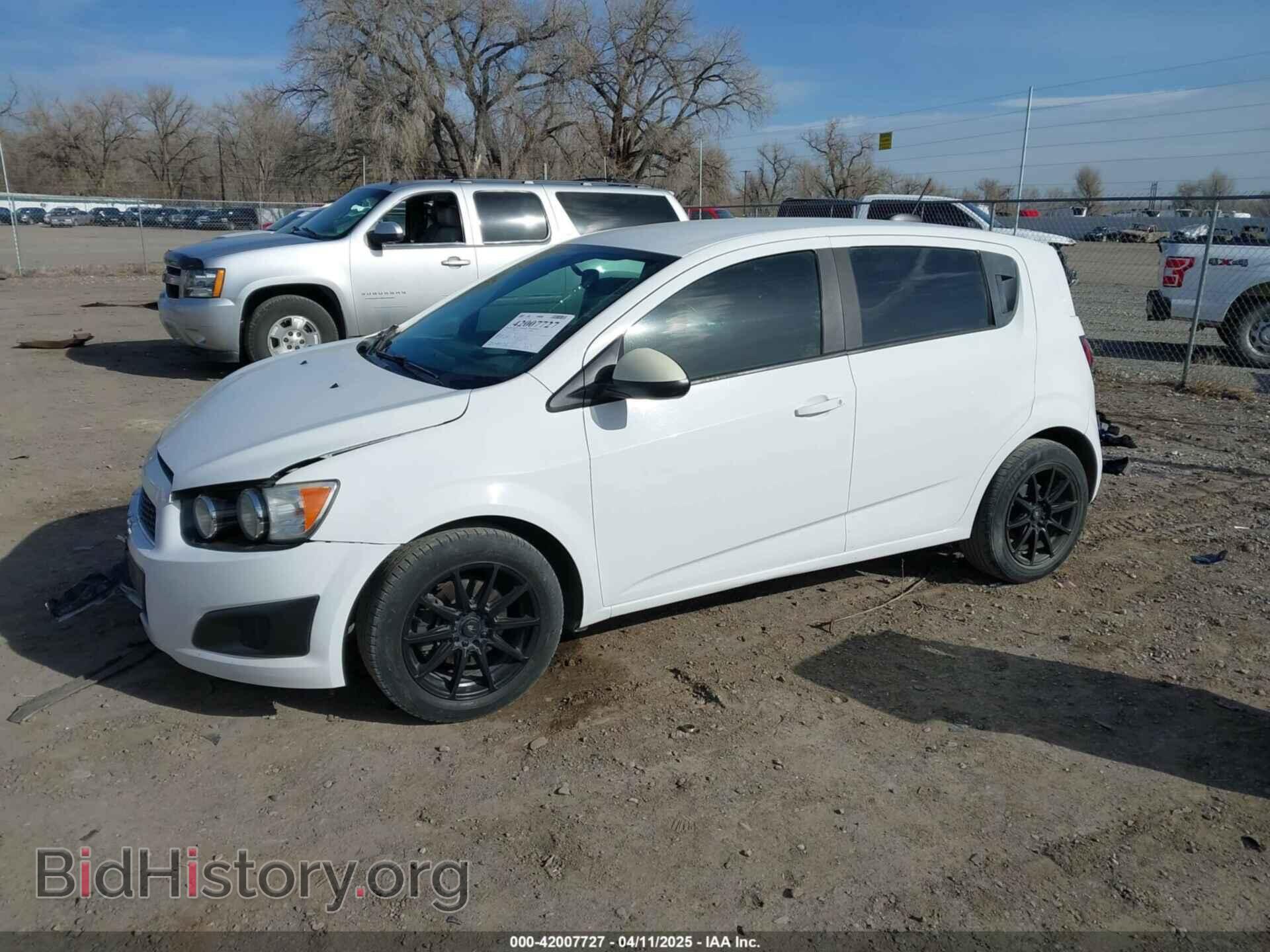 2015 CHEVROLET SONIC - VIN: 1G1JA6SH1F4201598 - Фото 2
