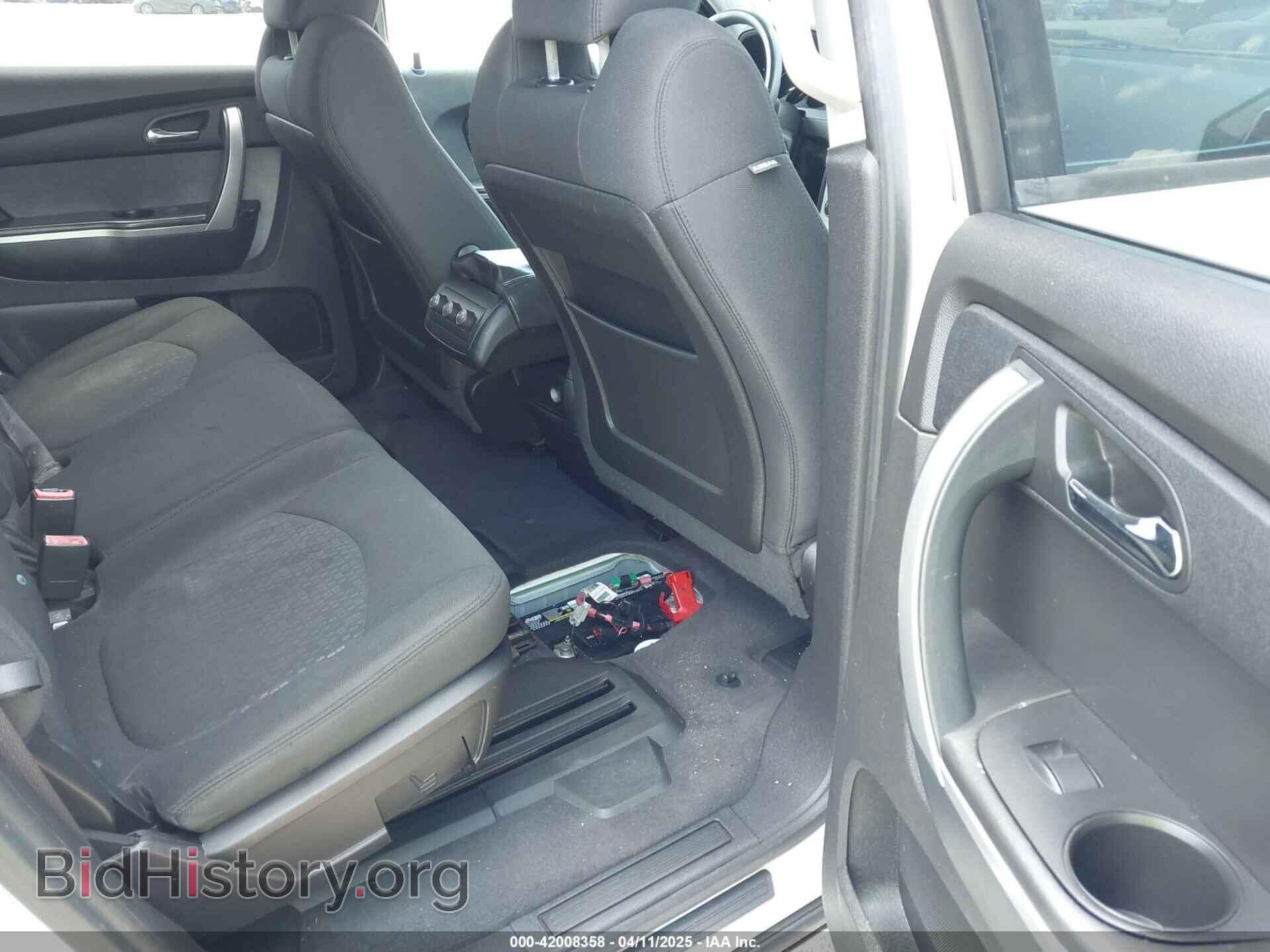 2010 GMC ACADIA - VIN: 1GKLRKEDXAJ155195 - Photo 8
