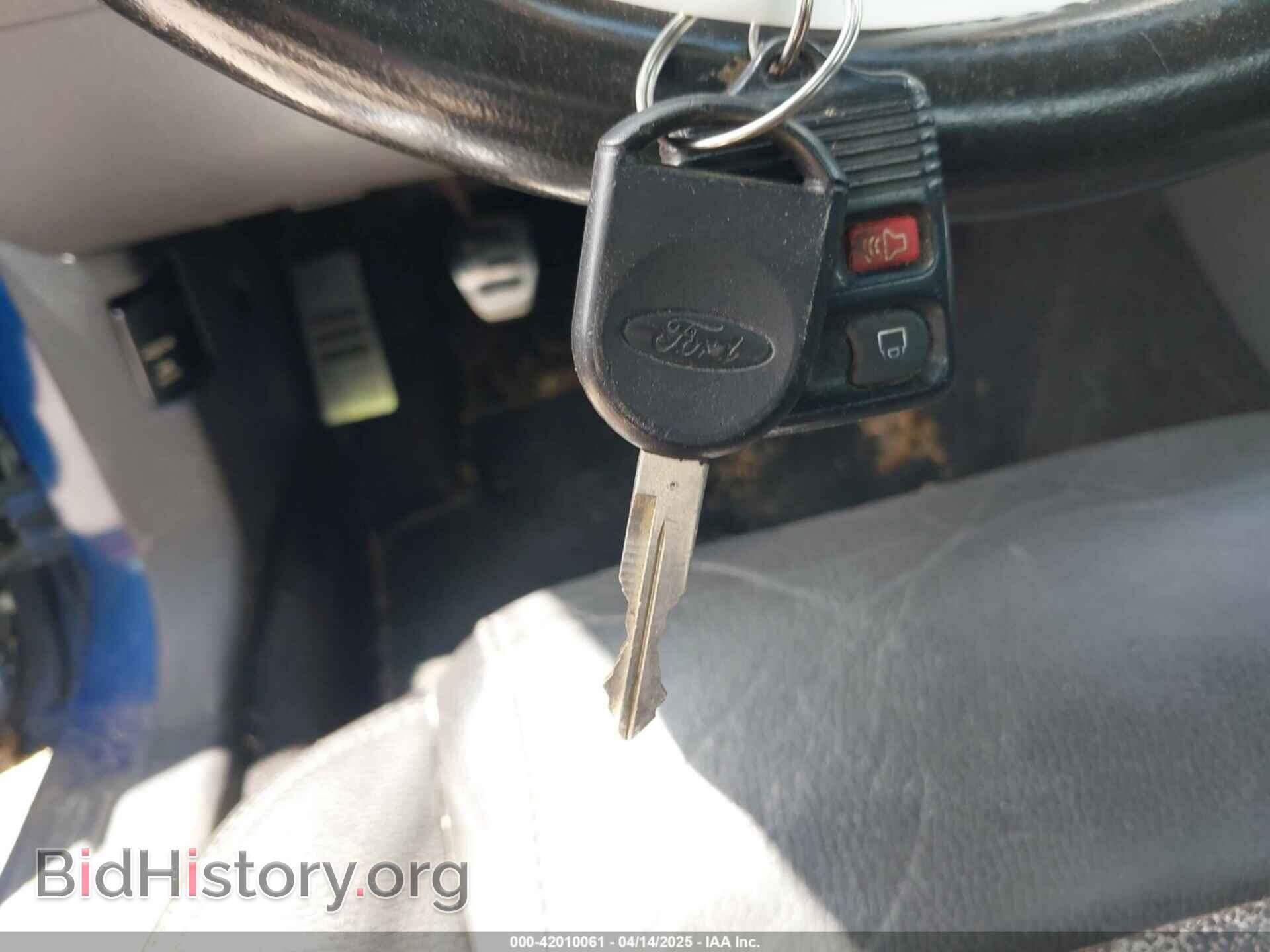 2006 FORD MUSTANG - VIN: 1ZVHT82H165212250 - Фото 11